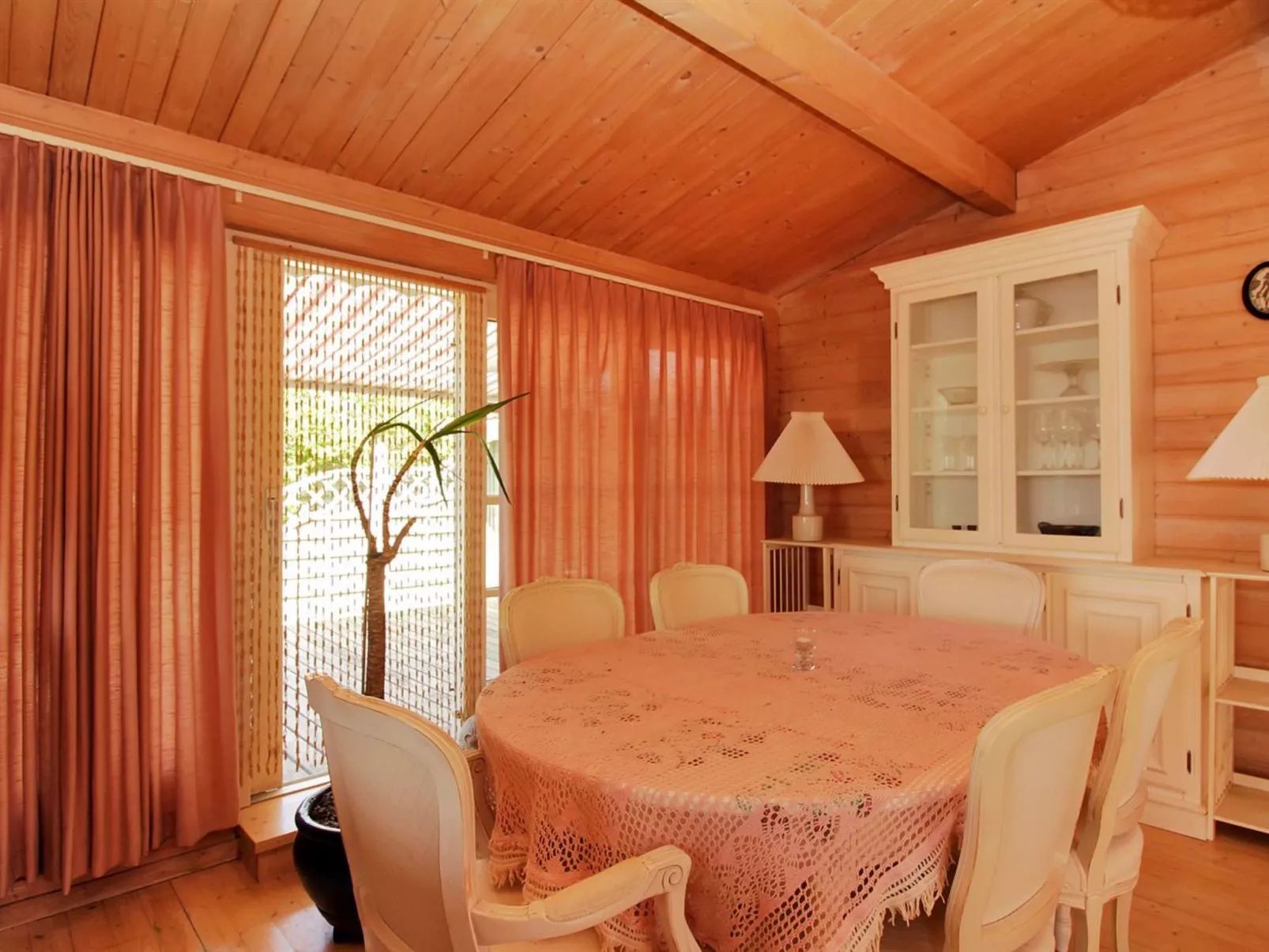 "Enrik" - 123m from the sea - Drinnen