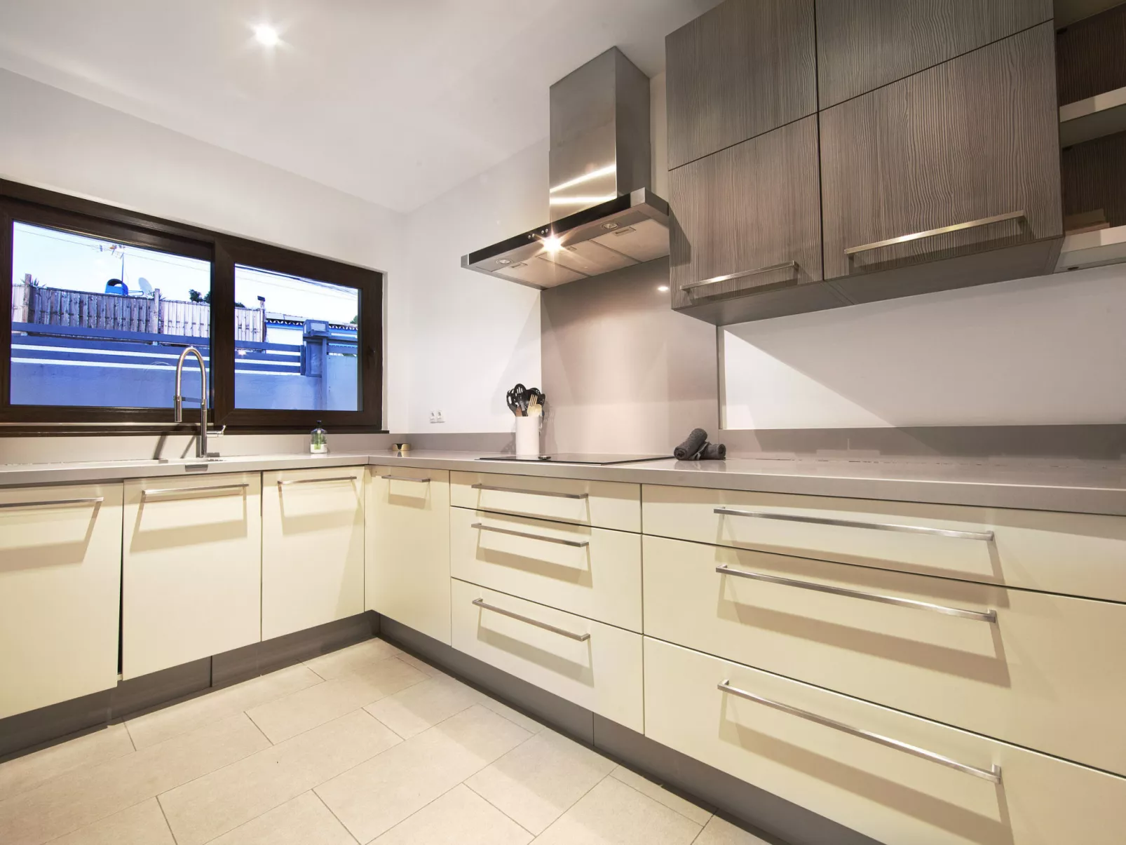 Modern Villa close to Costabella beach - Dedans