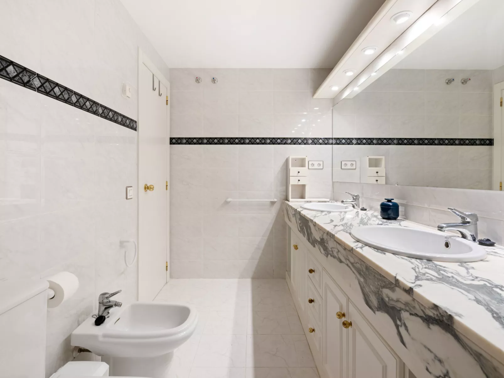 WELCS APARTAMENTO 170 PDA en el puerto - Dedans