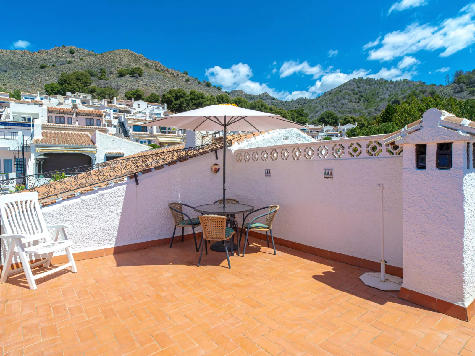 Hibiscos Seaview Terrace by Casasol - Outside