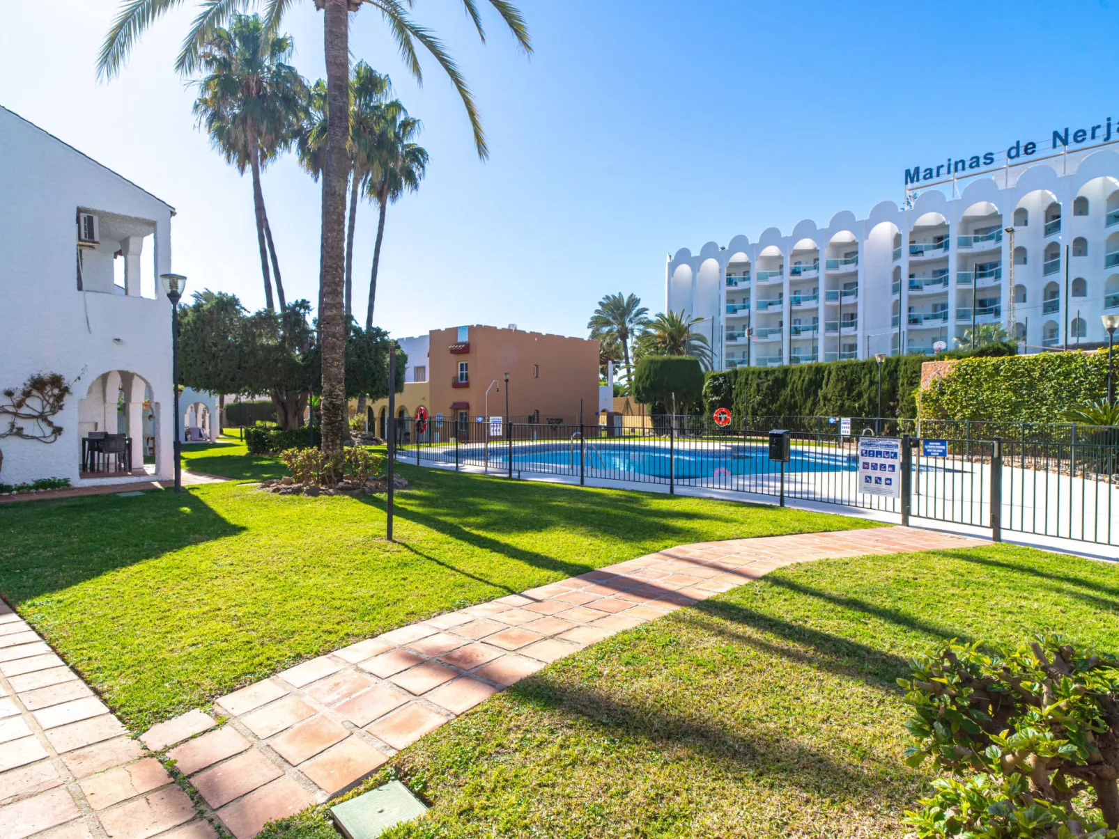 Rio Marinas by Casasol - Outside
