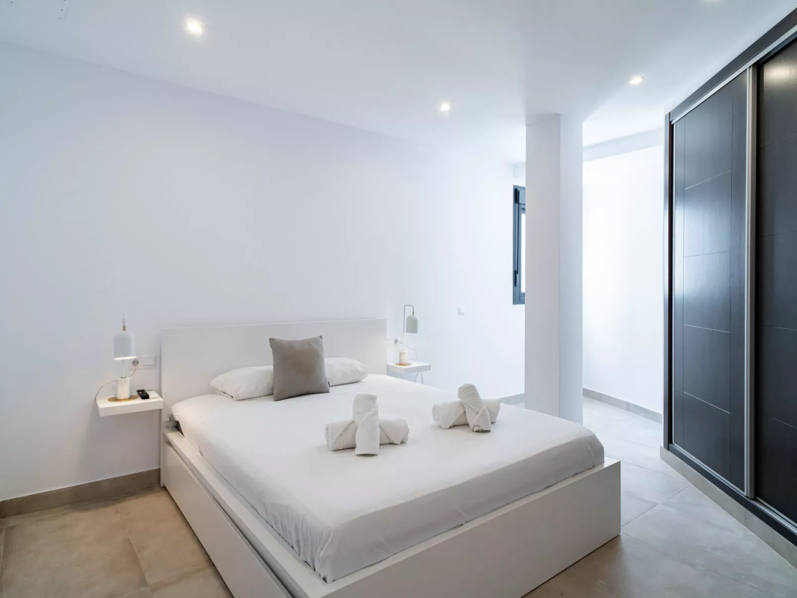 Villa Romeral Premium by Casasol - Inside