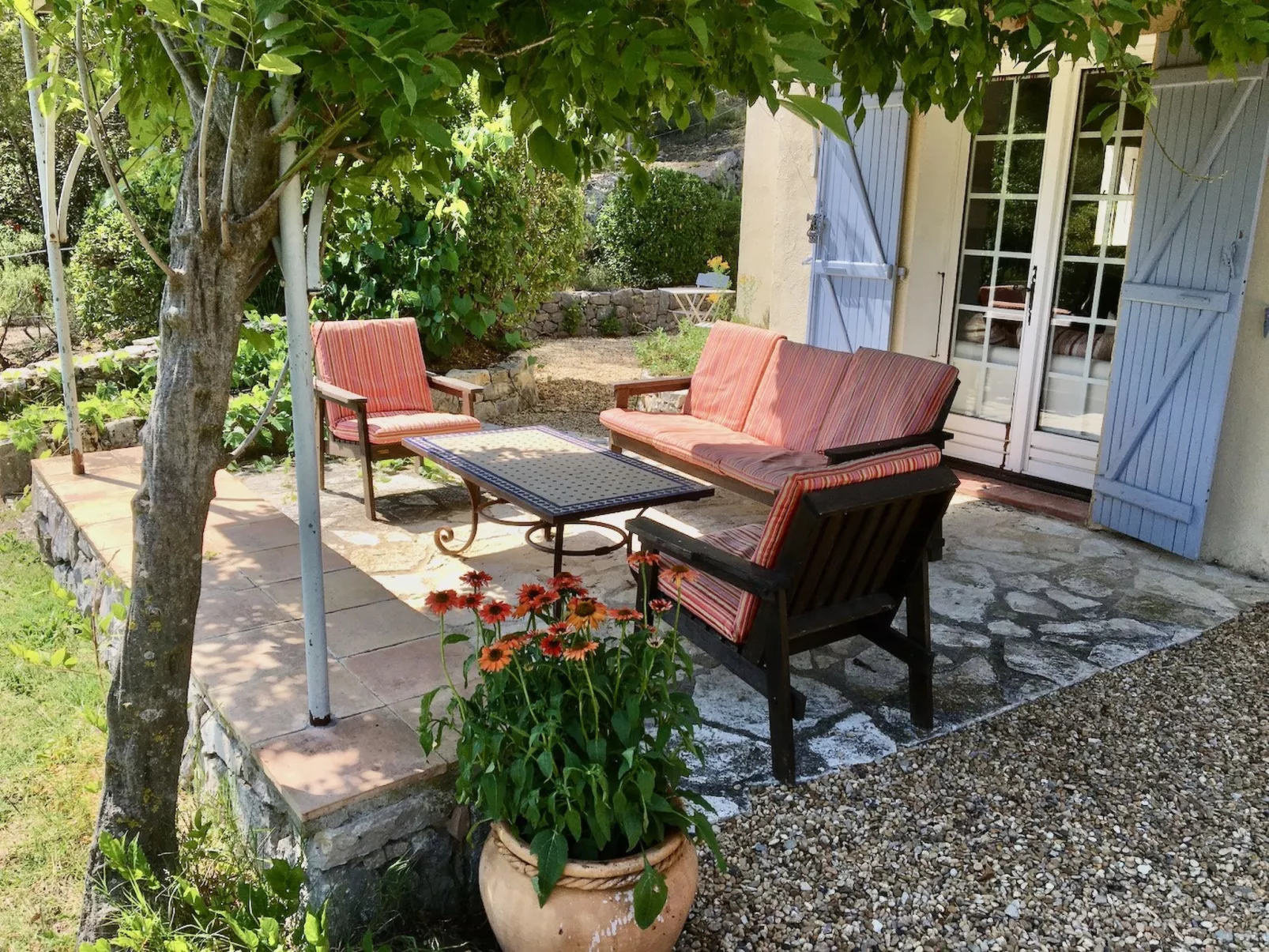 LES 2 PALMIERS - Drinnen