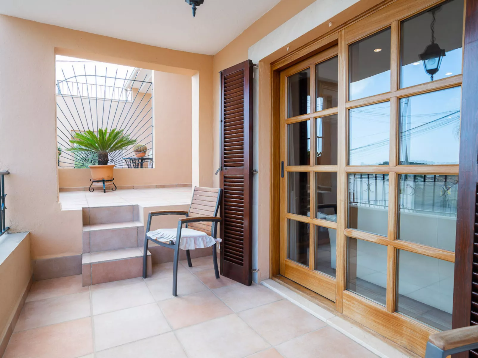 VILLA PORTALS NOUS by Priority Villas - Drinnen