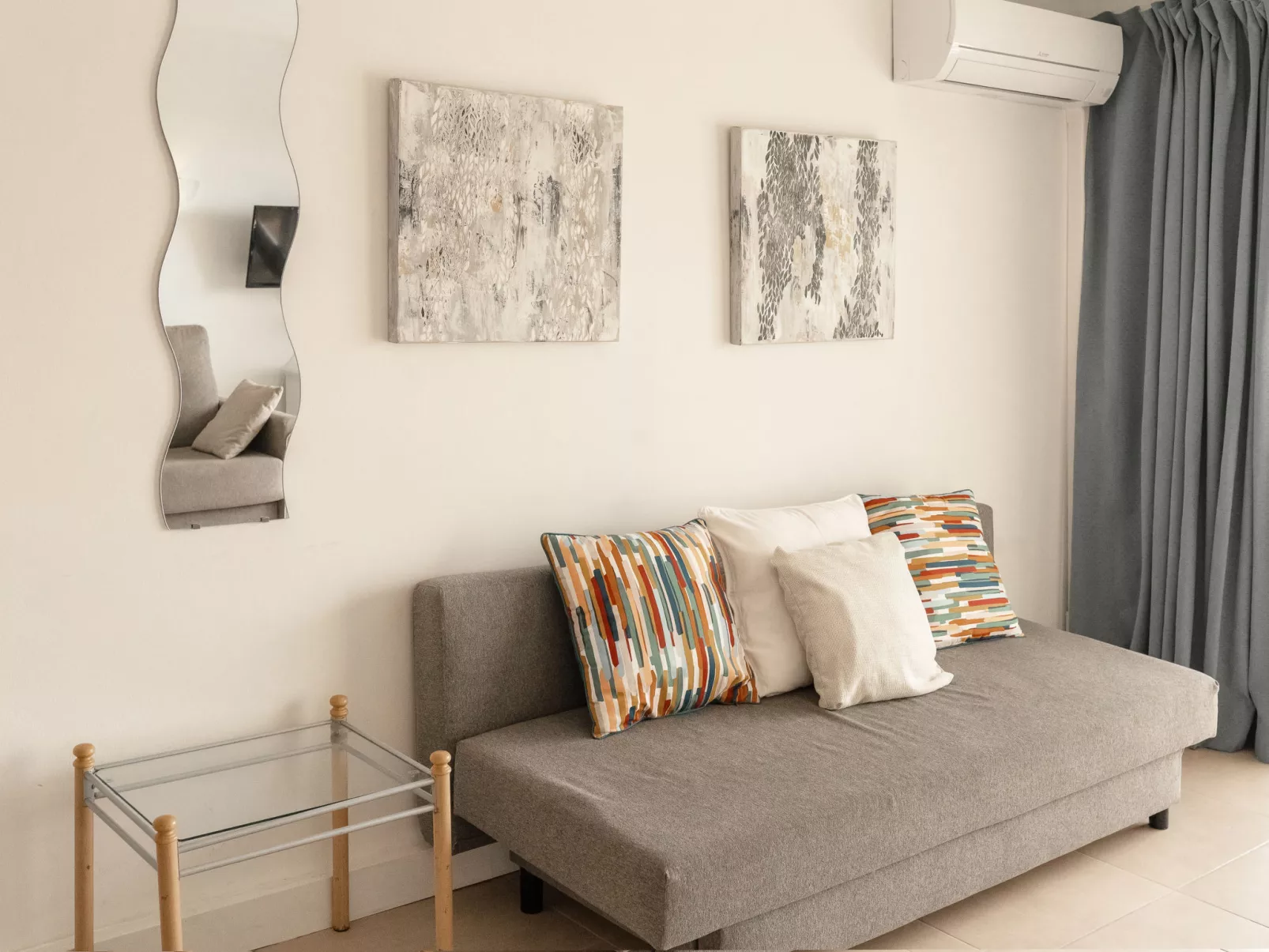 WELCS ESTUDIO 124 EMP con vistas al mar - Drinnen