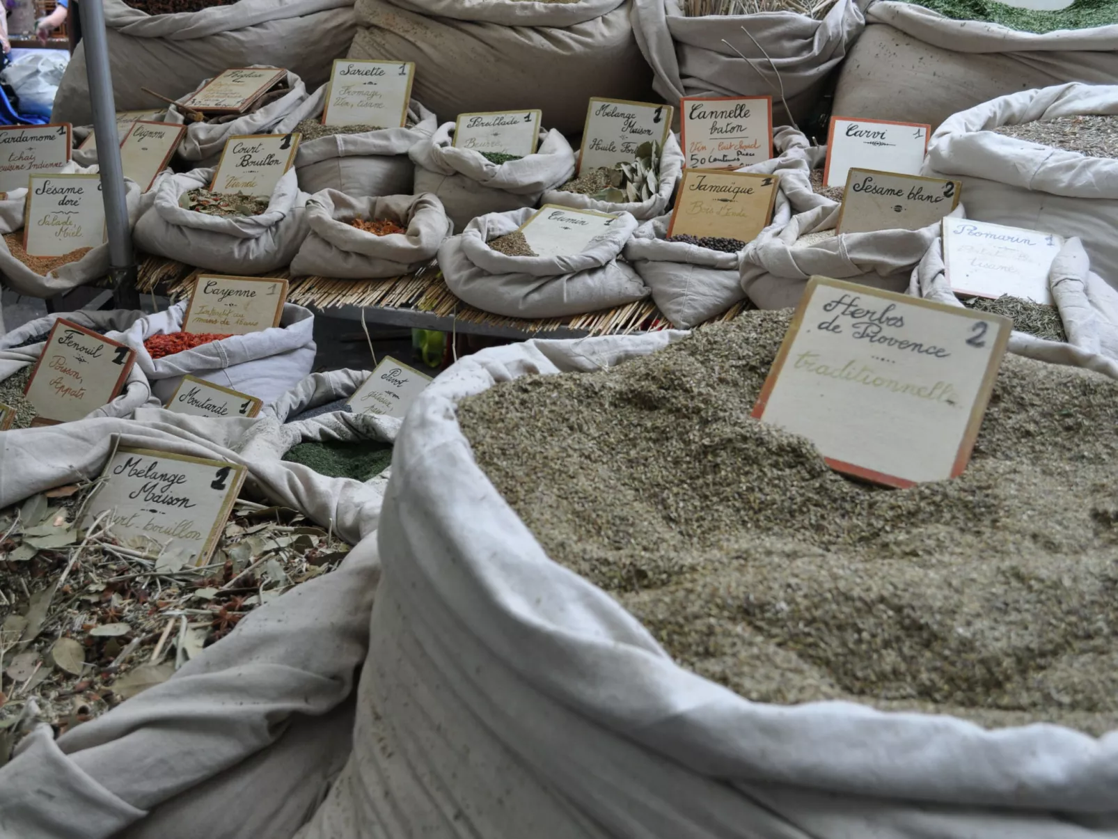 VILLA PINEDE - Dedans