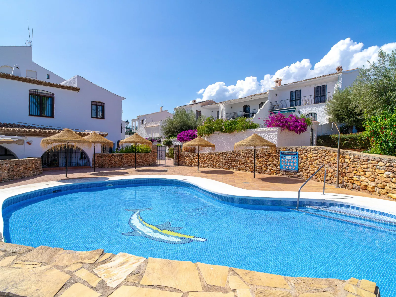 Capistrano Village Garden by Casasol - Draußen