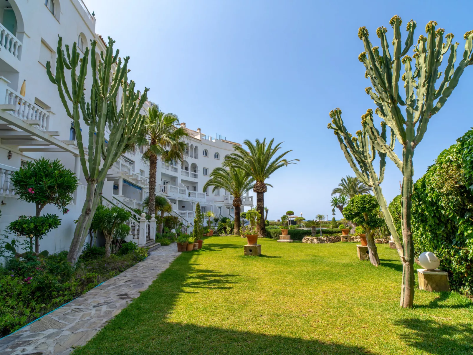 Stella Maris Beachfront B by Casasol - Dehors