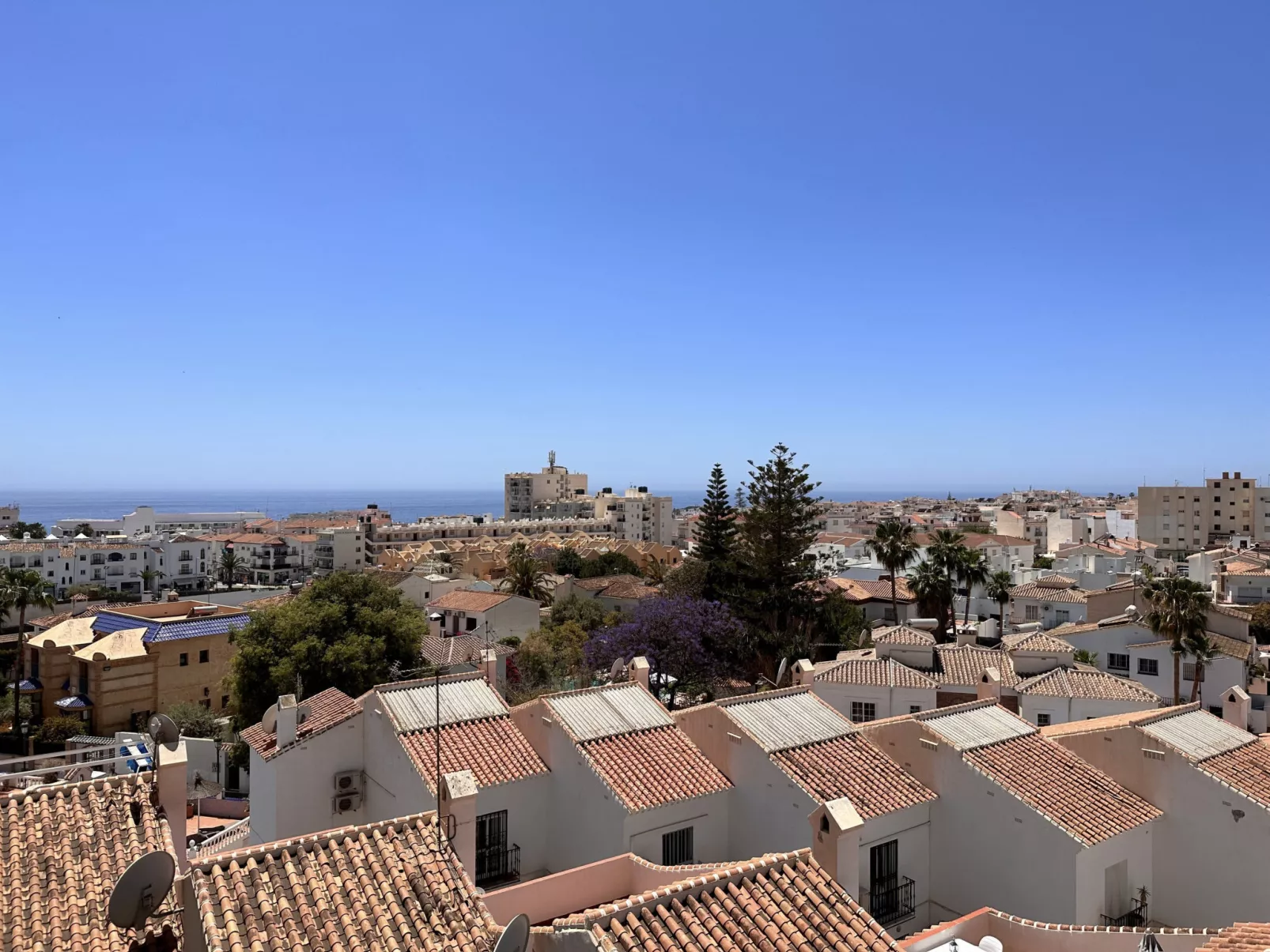 Capri Sunset by Casasol - Outside