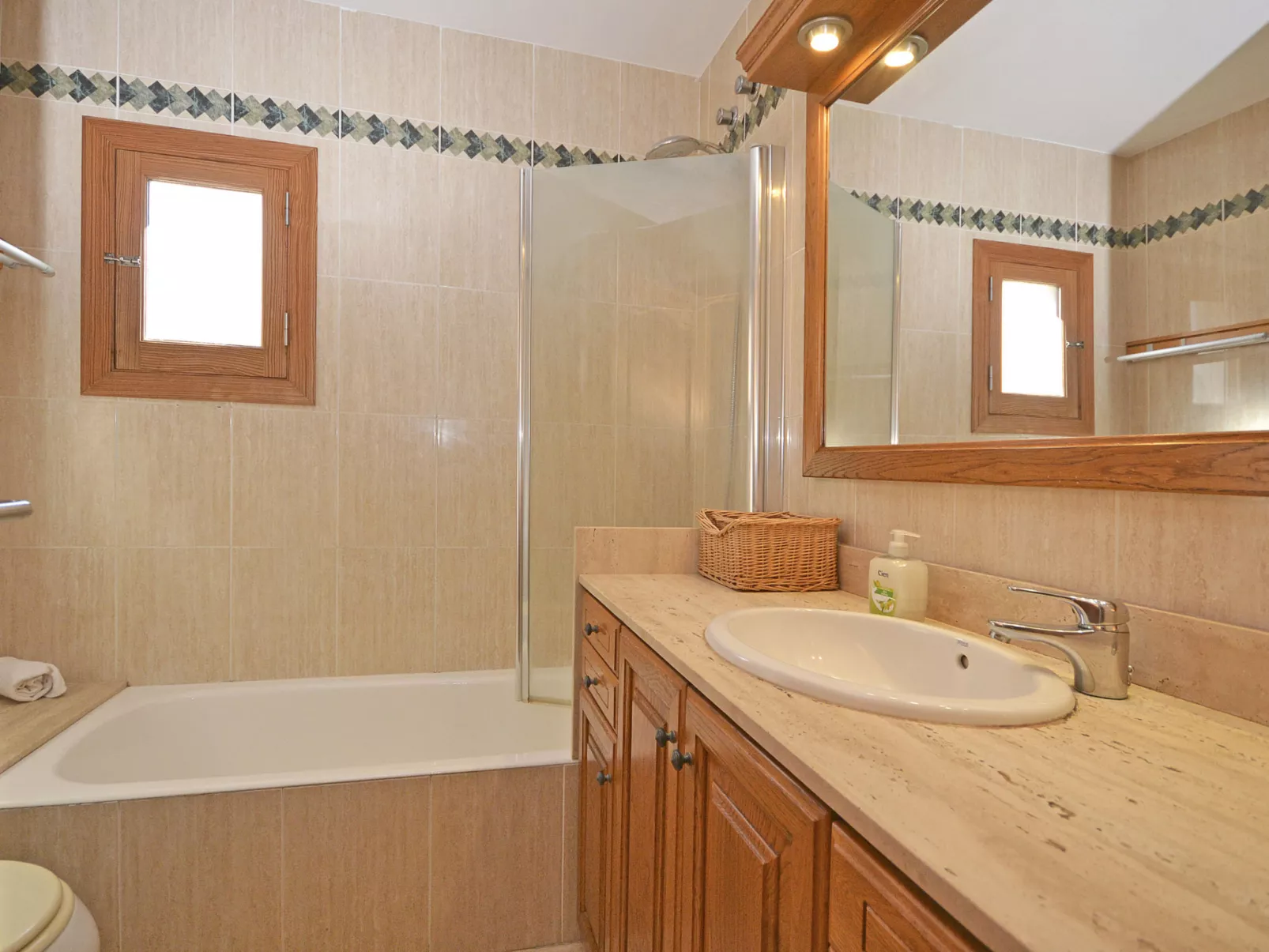 Amparo Luca - Drinnen