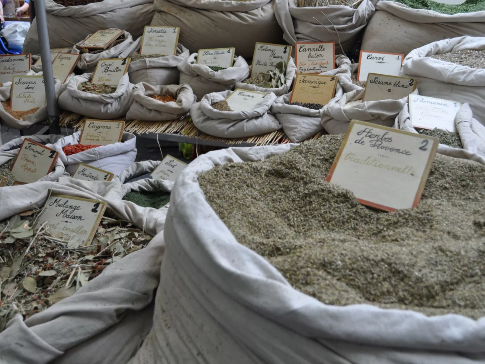 LA CADENIERE - Image-tags.info