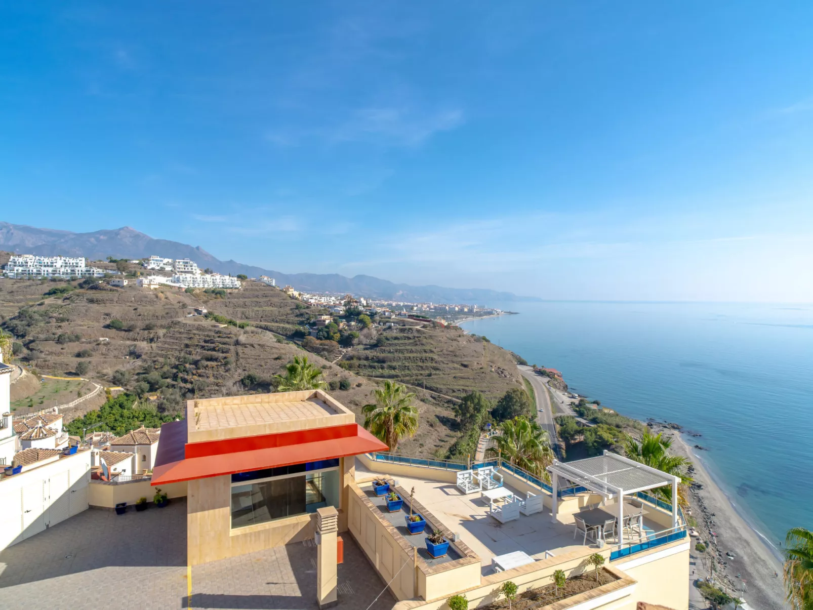 Tamango Hill Alcazaba B by Casasol - Outside