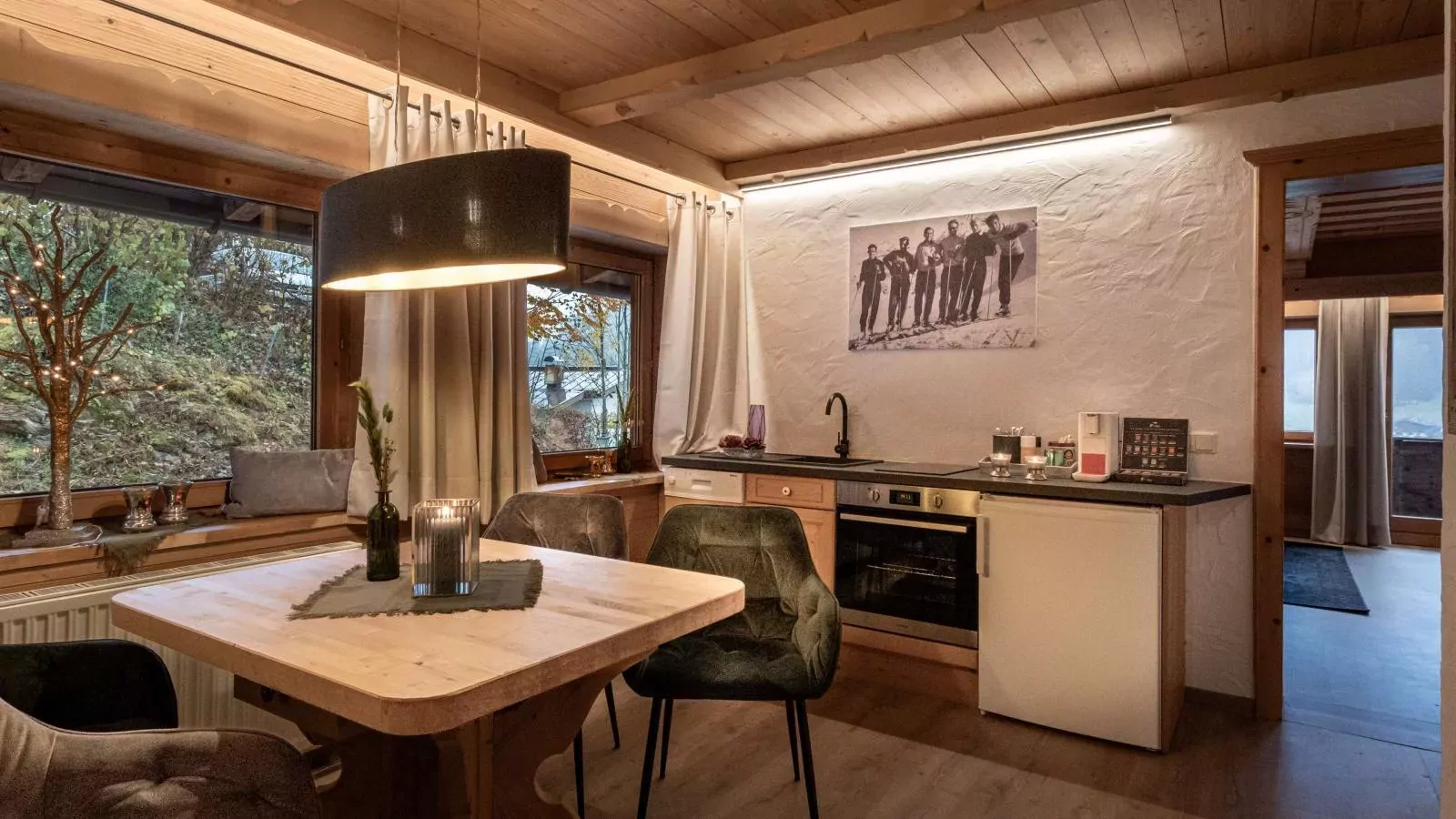 City Hide-Away II-Dining room