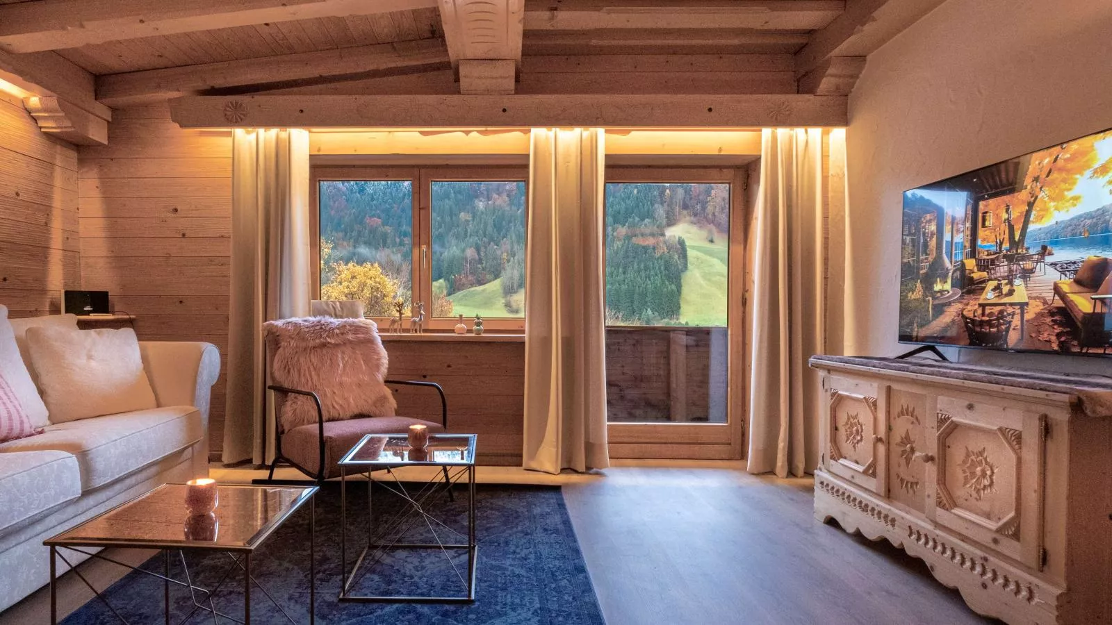 City Hide-Away II-Living room