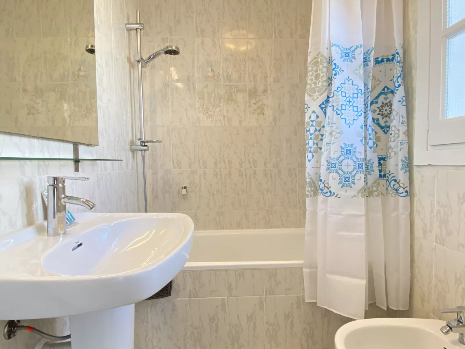 Verano Azul 32 by Casasol - Inside