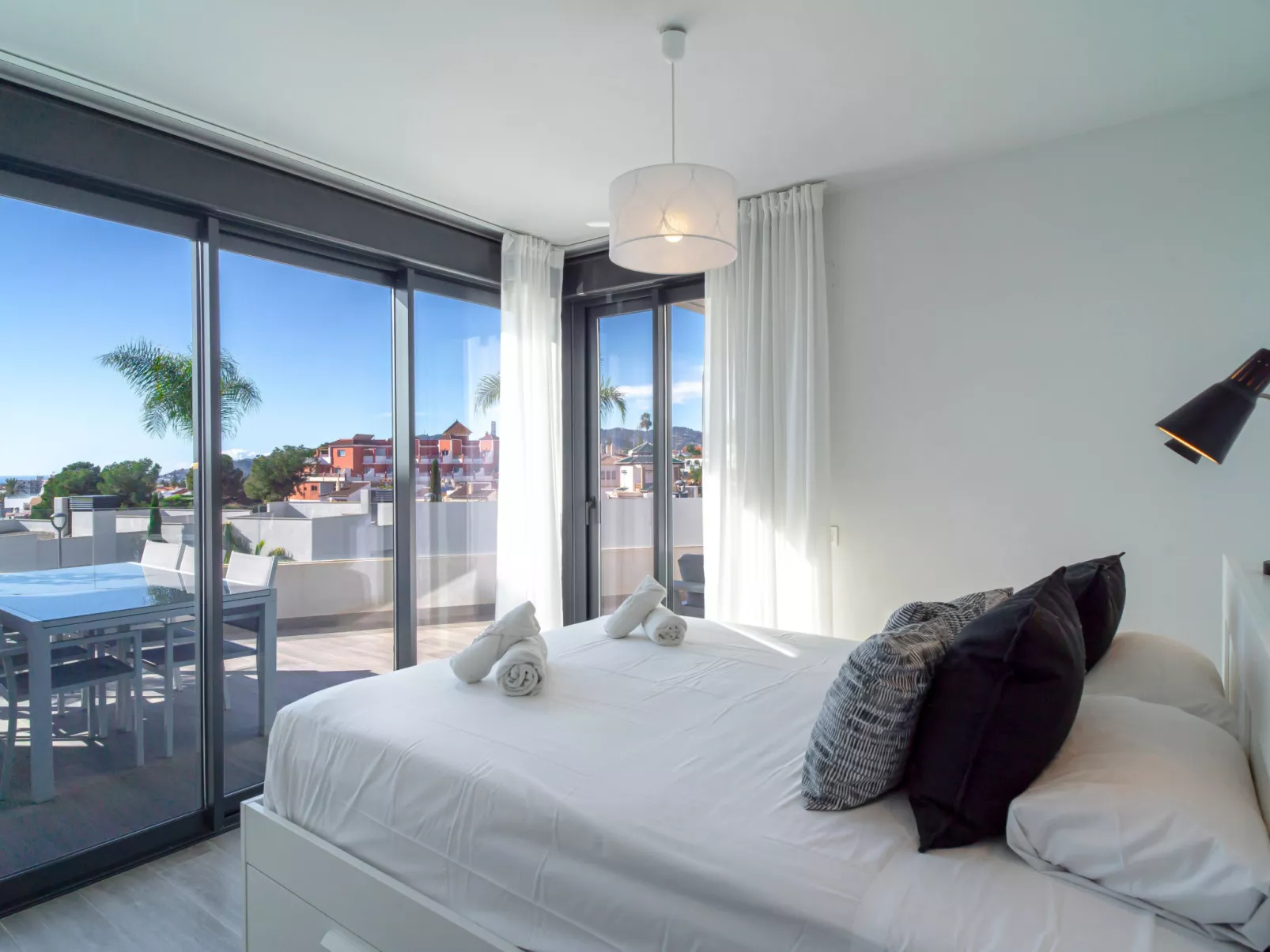 Royal Palm Luxe by Casasol - Inside