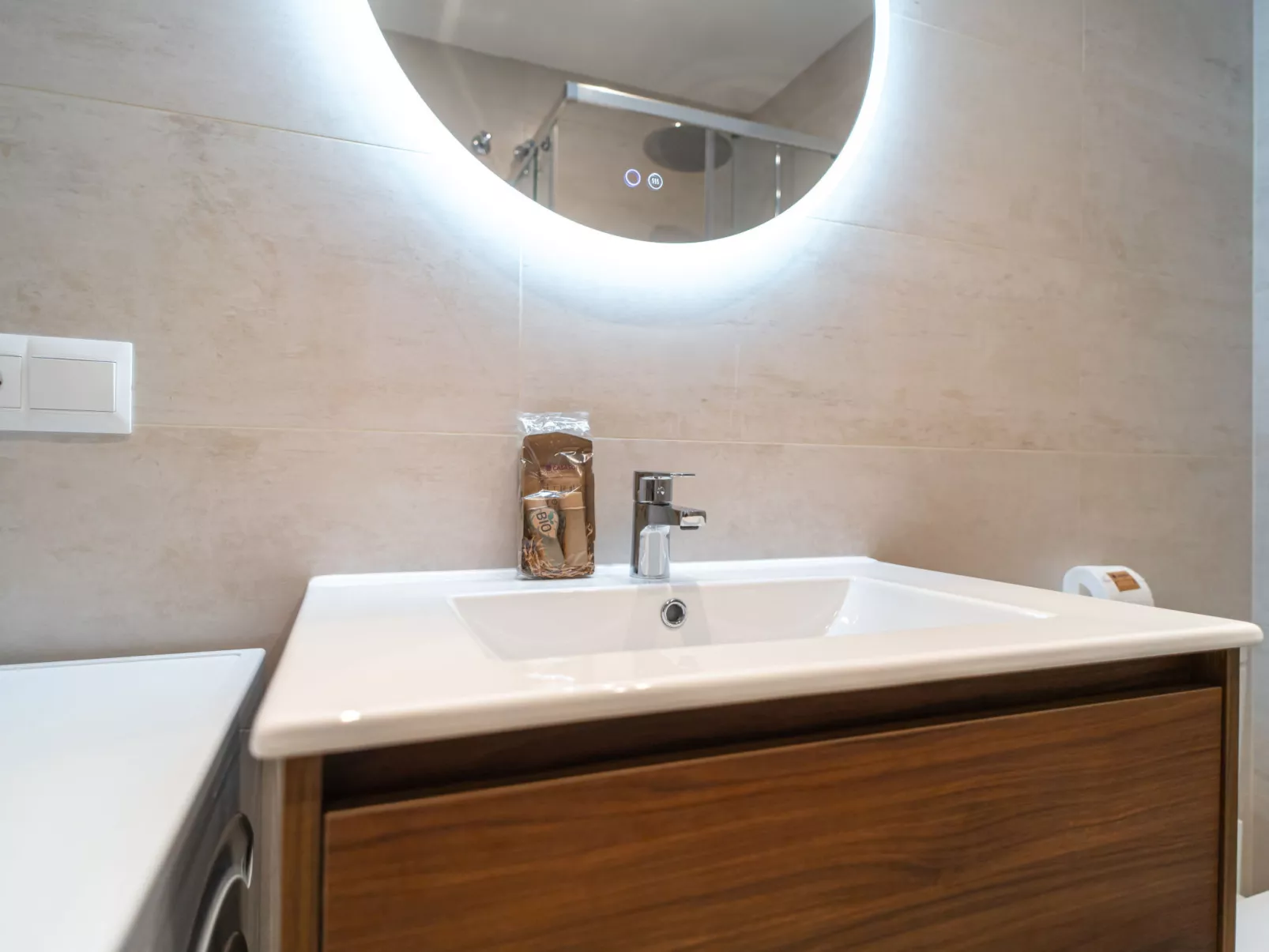 Mediterraneo 1J by Casasol - Inside