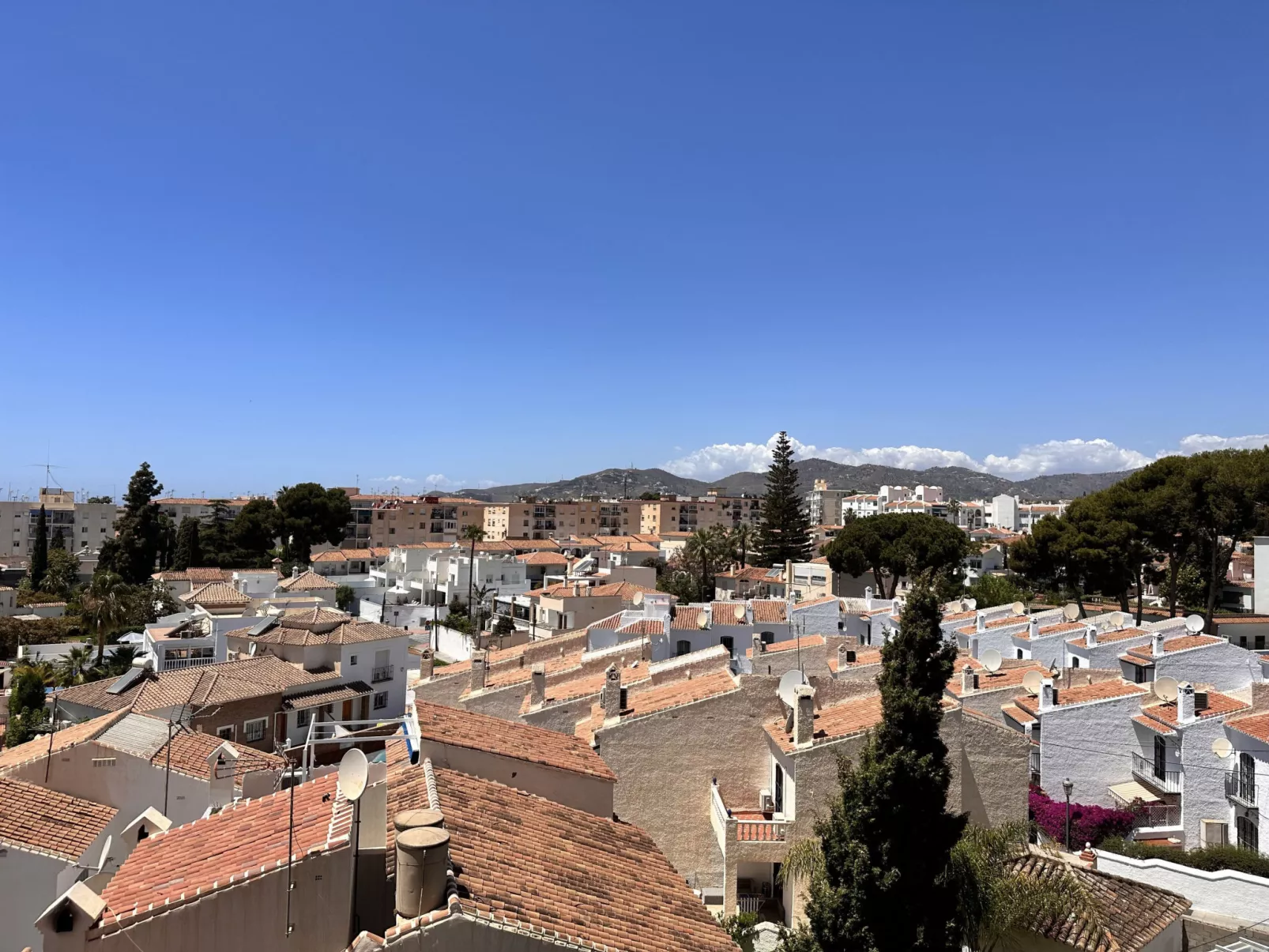 Capri Sunset by Casasol - Outside