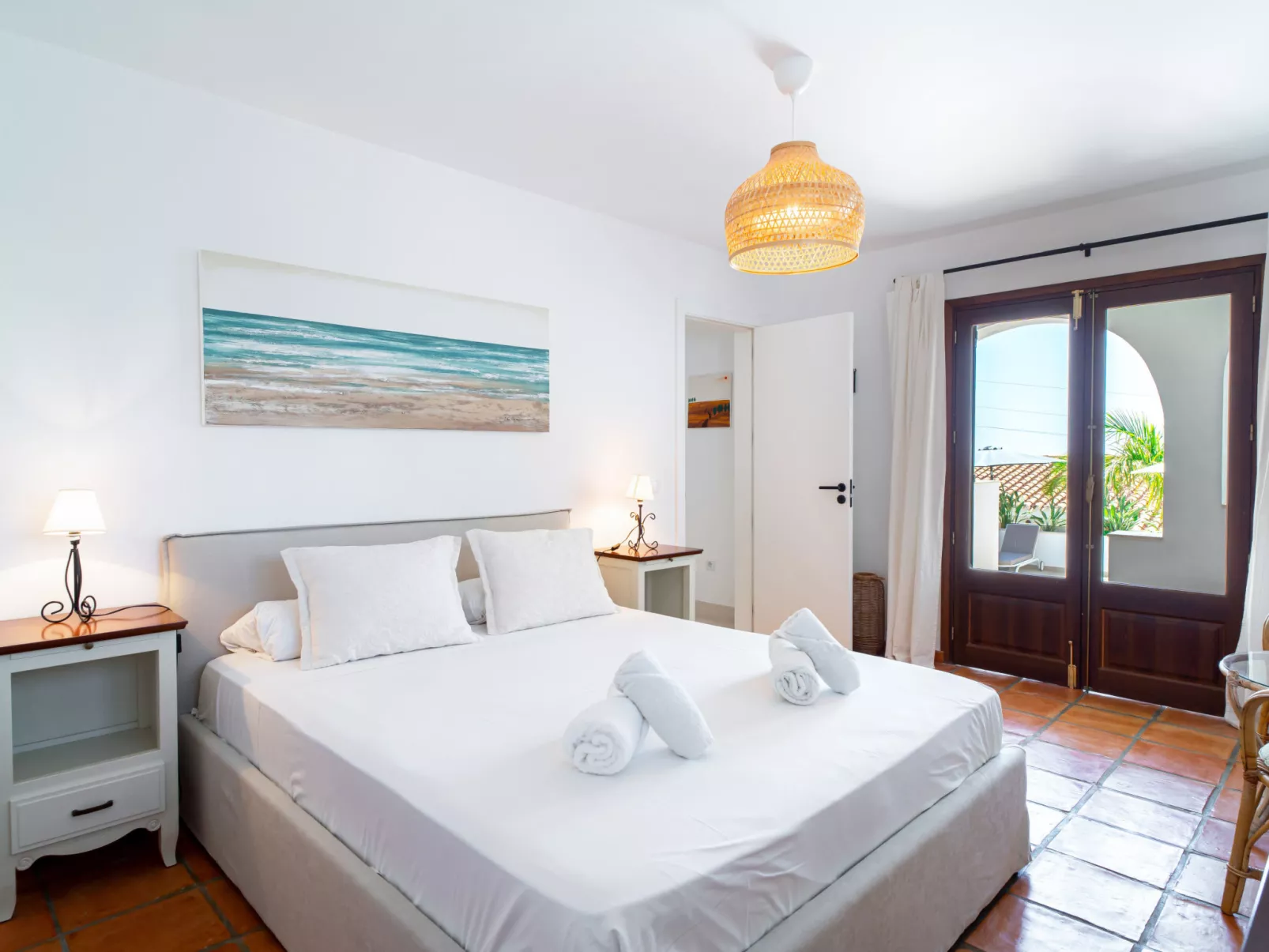 Villa Grand Pool Terrace by Casasol - Drinnen