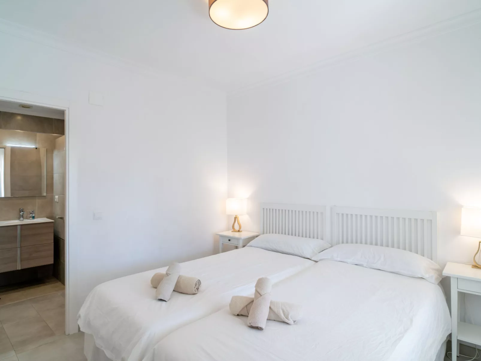 Villa Sandra Luxury Suite by Casasol - Drinnen