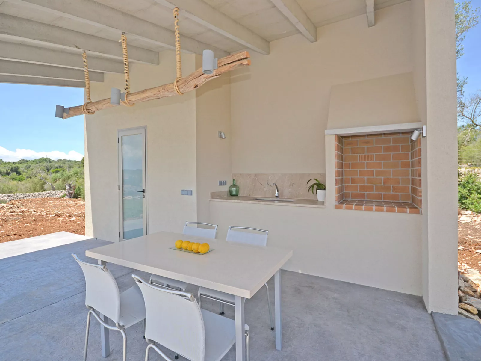 Ses Veyetes - Draußen