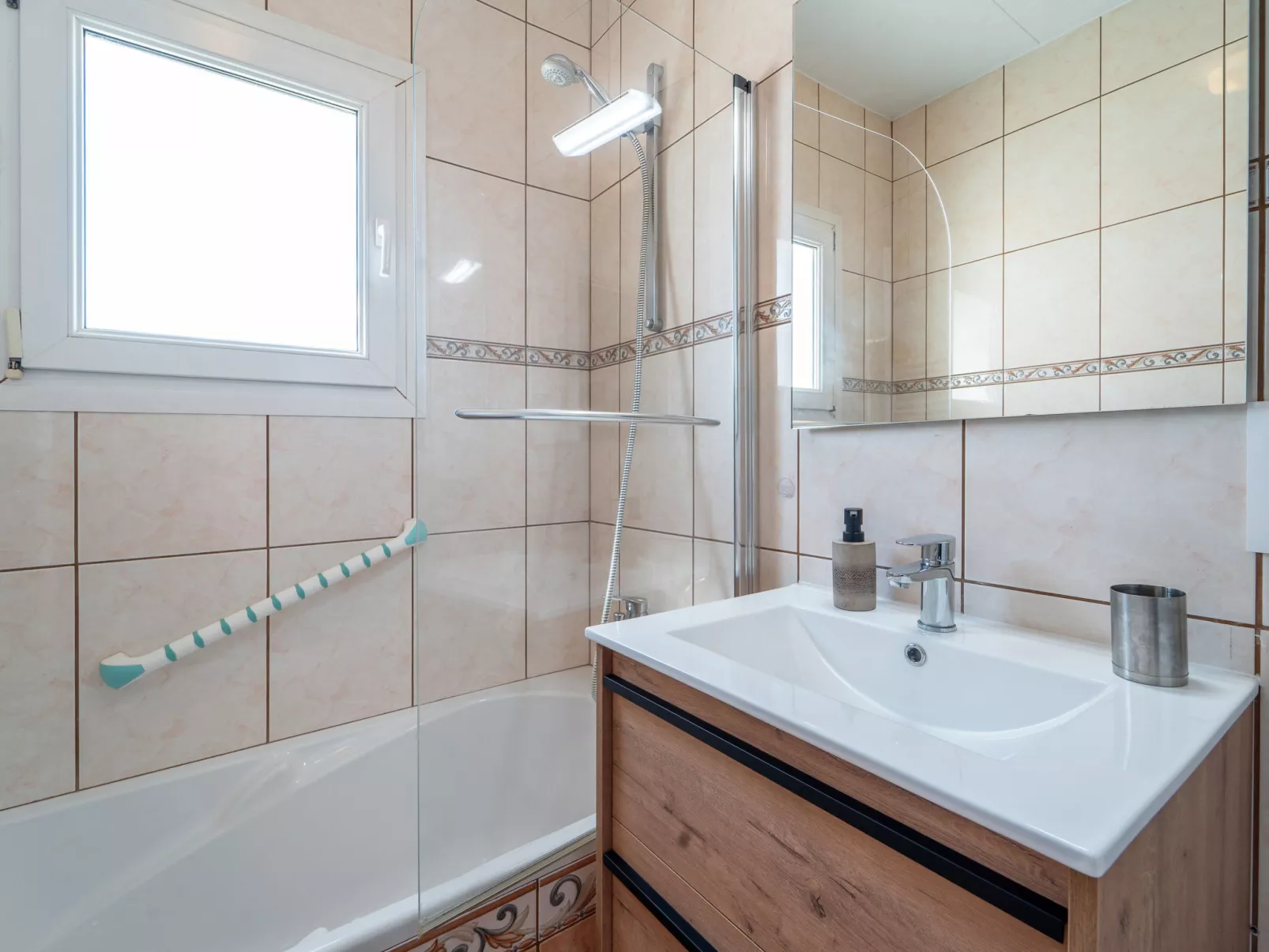 WELCS CASA 168 EMP con piscina privada - Drinnen