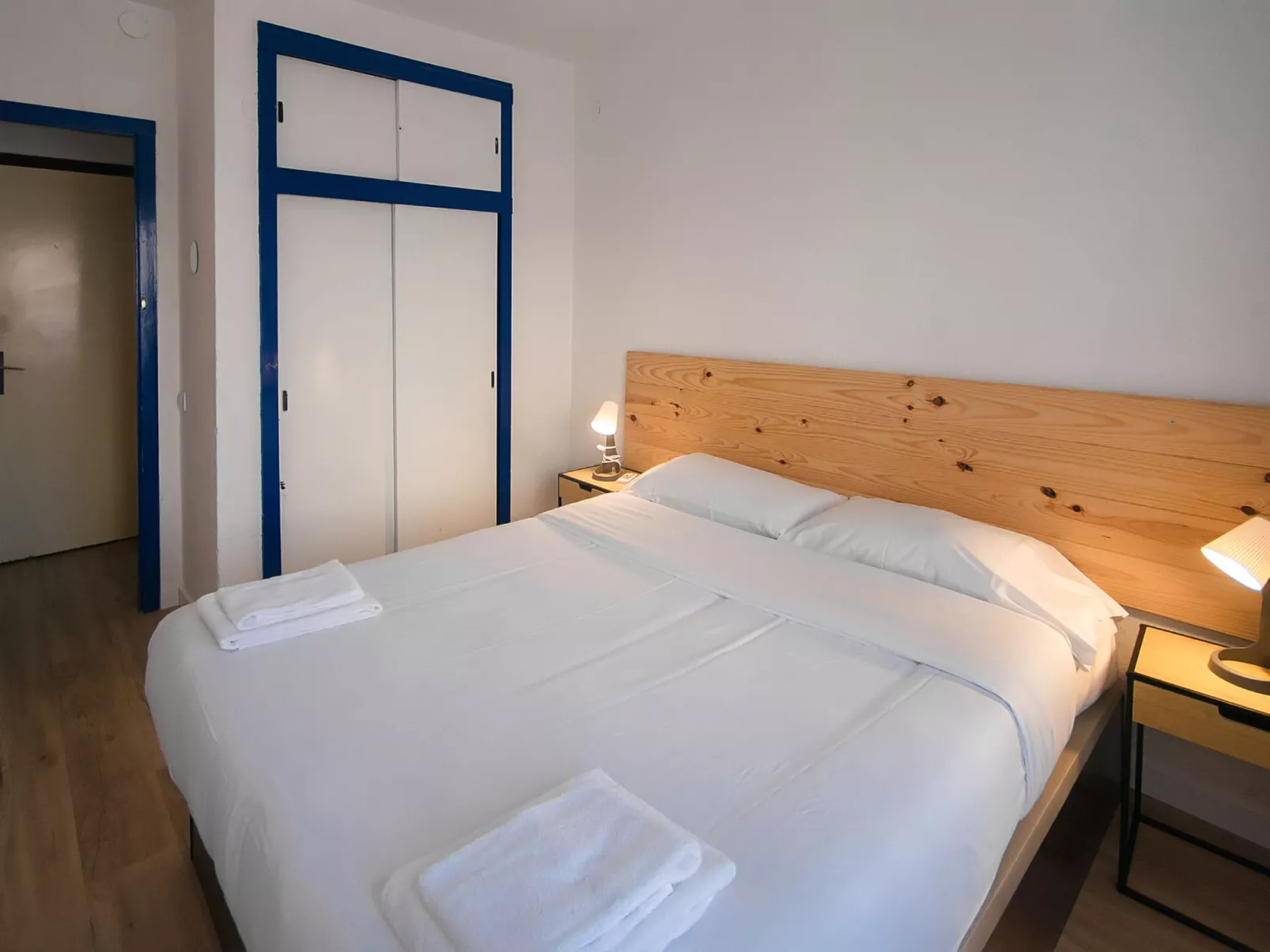 WELCS APARTAMENTO 224 EMP con TERRAZA - Drinnen