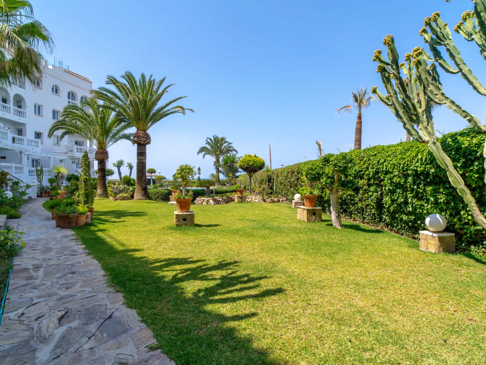 Stella Maris Beachfront B by Casasol - Dehors