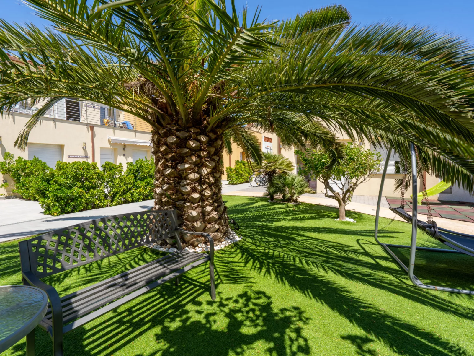 La Vida Sin Limites I EMP - Outside