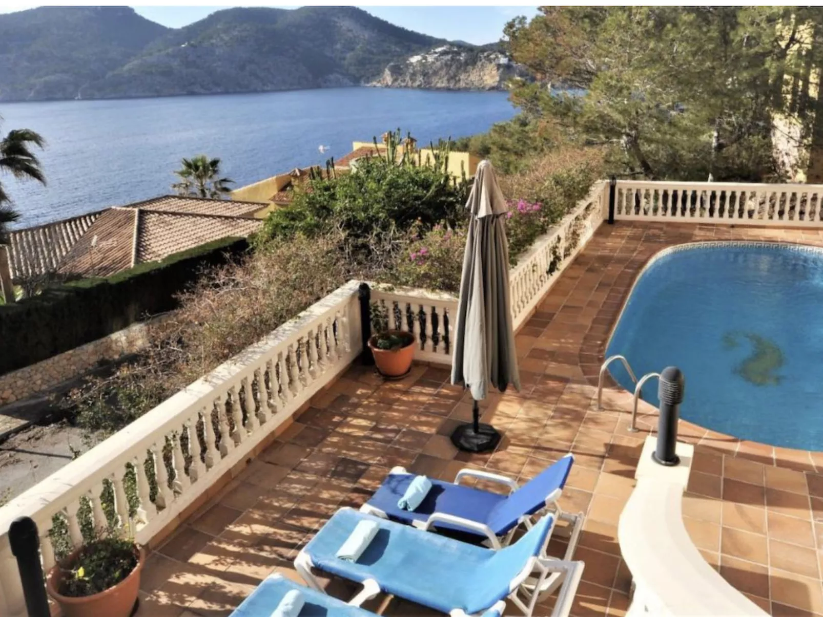 VILLA CAMP DE MAR SEA VIEW - Outside