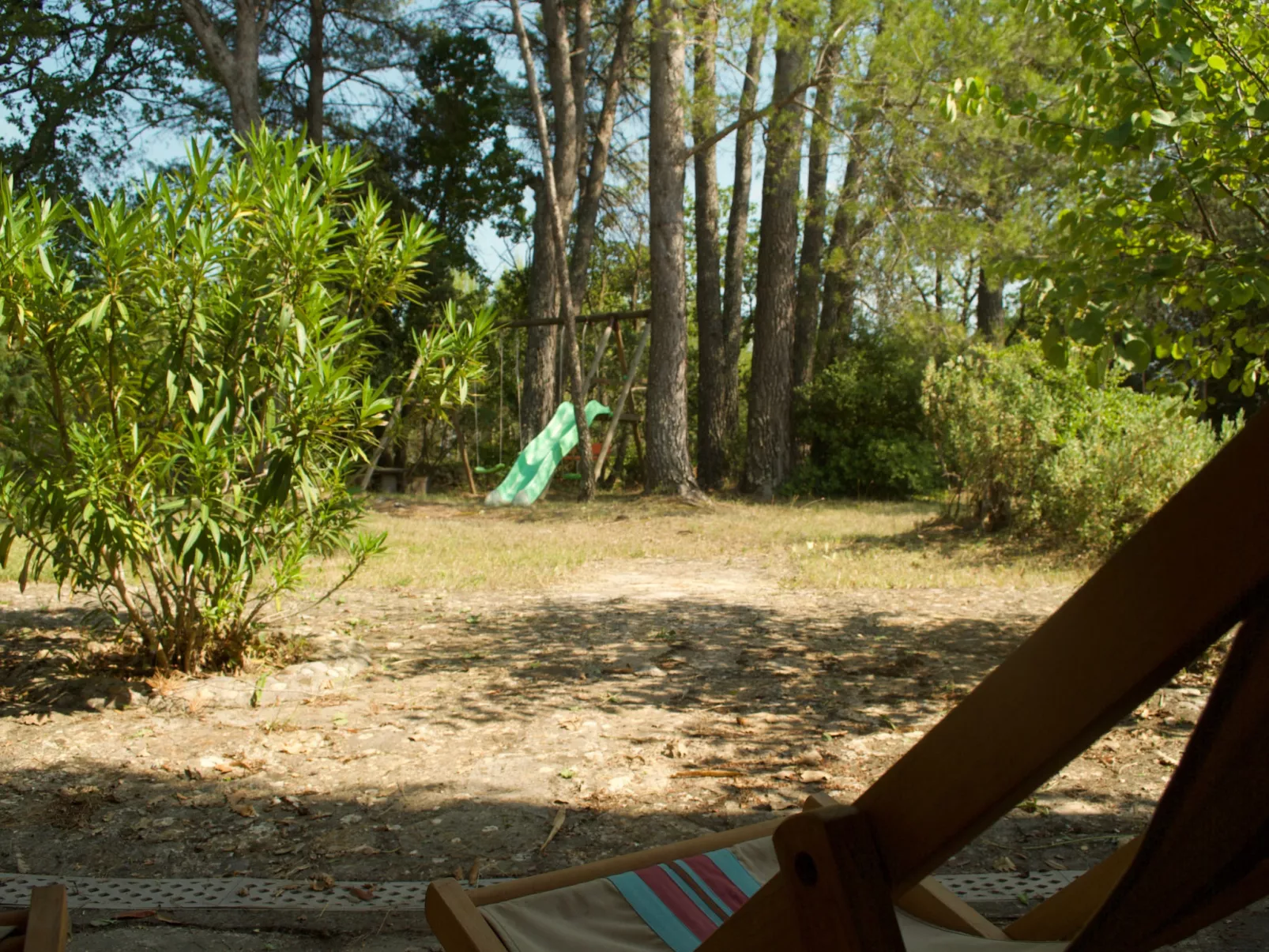 CLOS DES CHENES - Outside