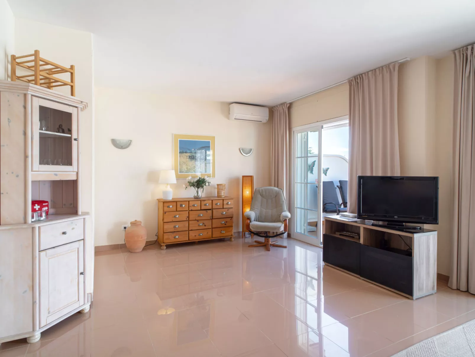 Mediterraneo 1J by Casasol - Inside