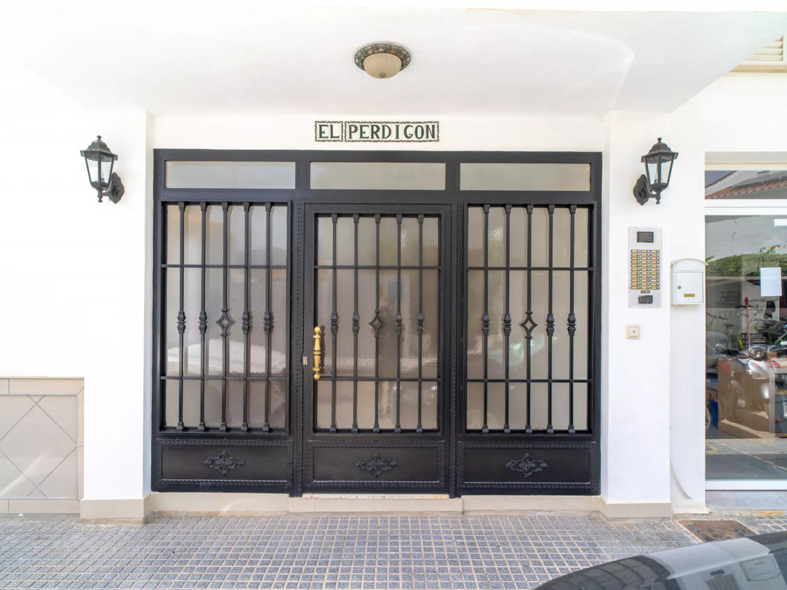 Perdigon 325 Paradise by Casasol - Outside