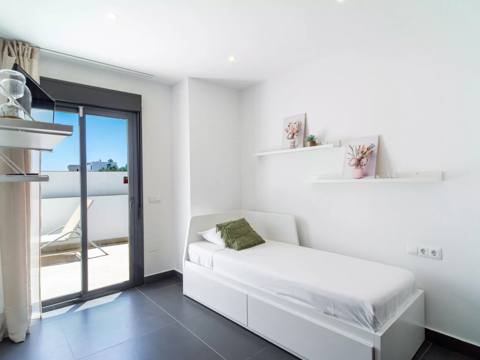 Villa Romeral Premium by Casasol - Inside