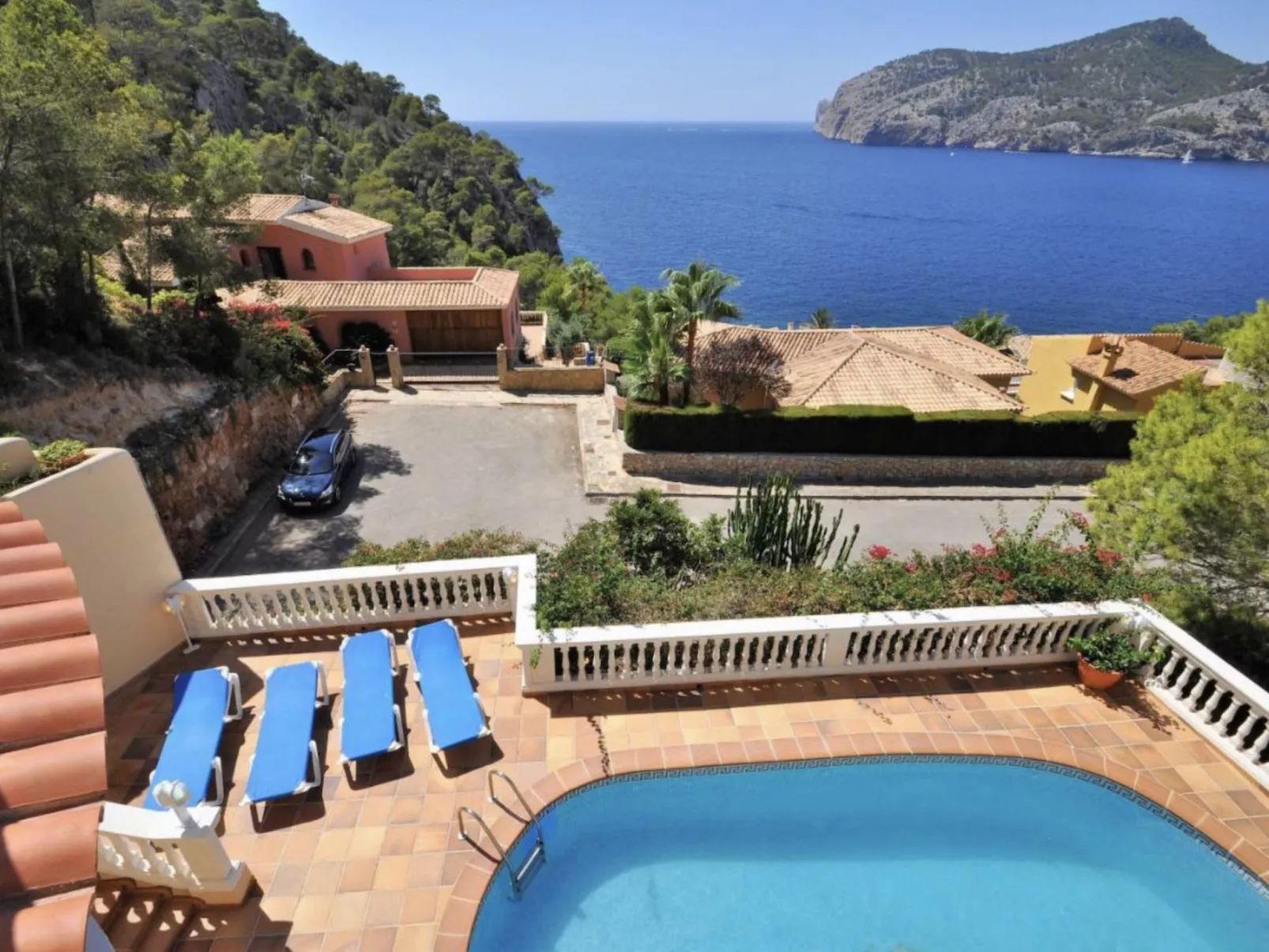 VILLA CAMP DE MAR SEA VIEW - Outside