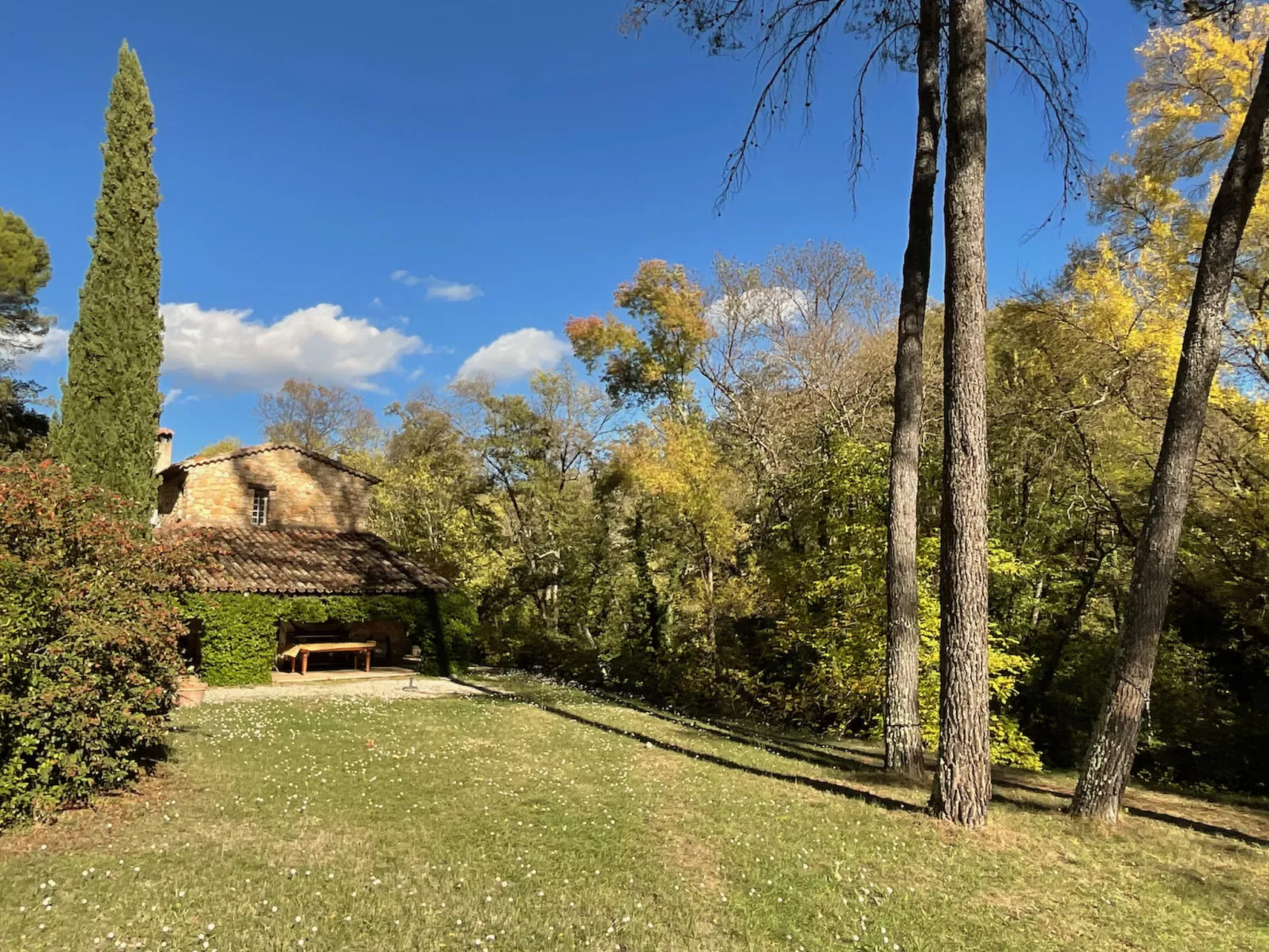 Lou Cigaloun - Dehors