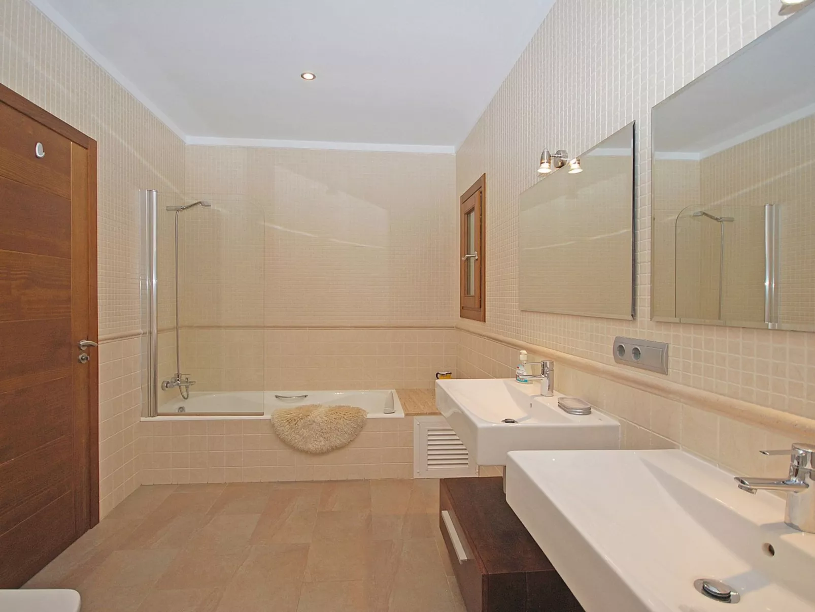 Santa Maria - Drinnen