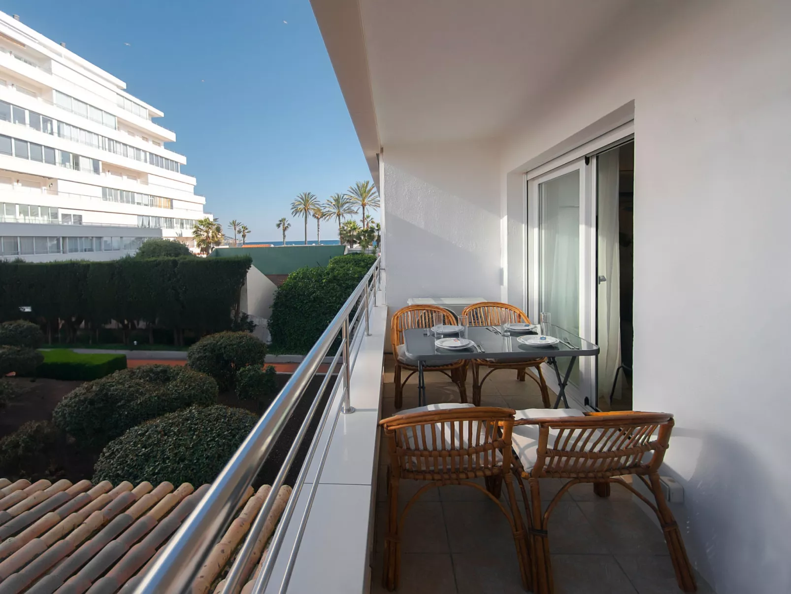 WELCS APARTAMENTO 224 EMP con TERRAZA - Drinnen