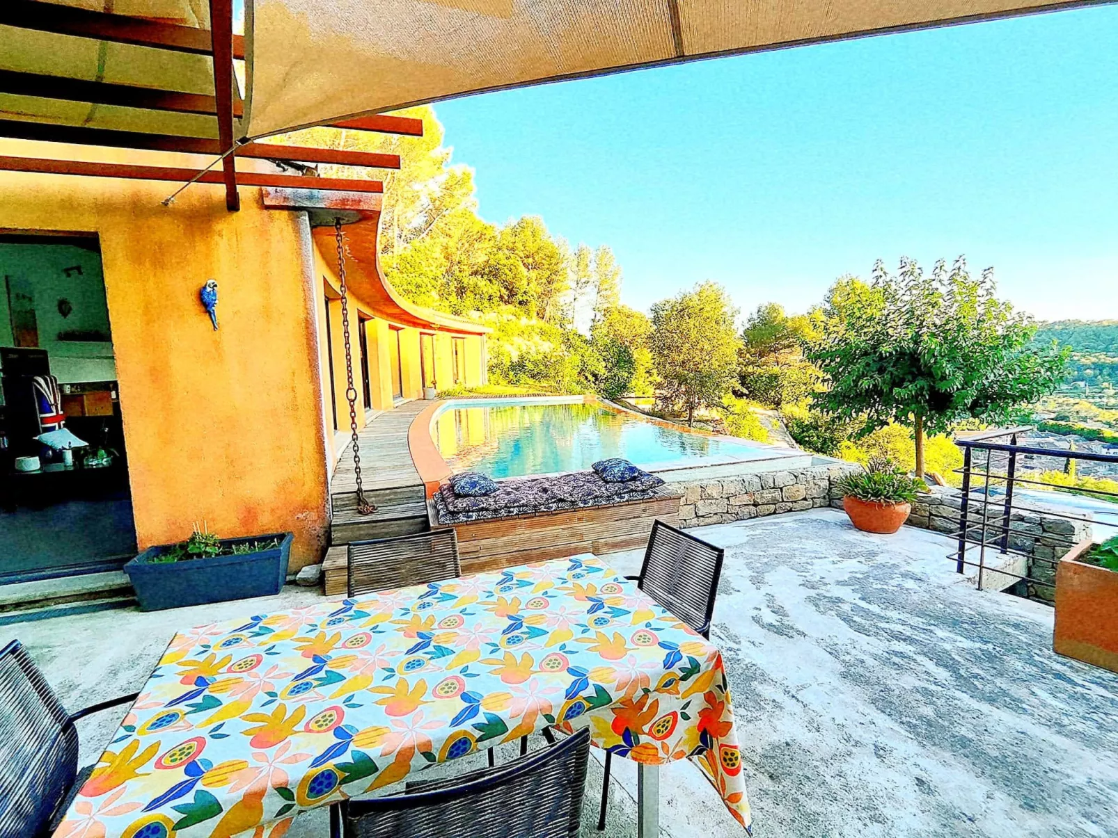 Villa Perroquet - Outside