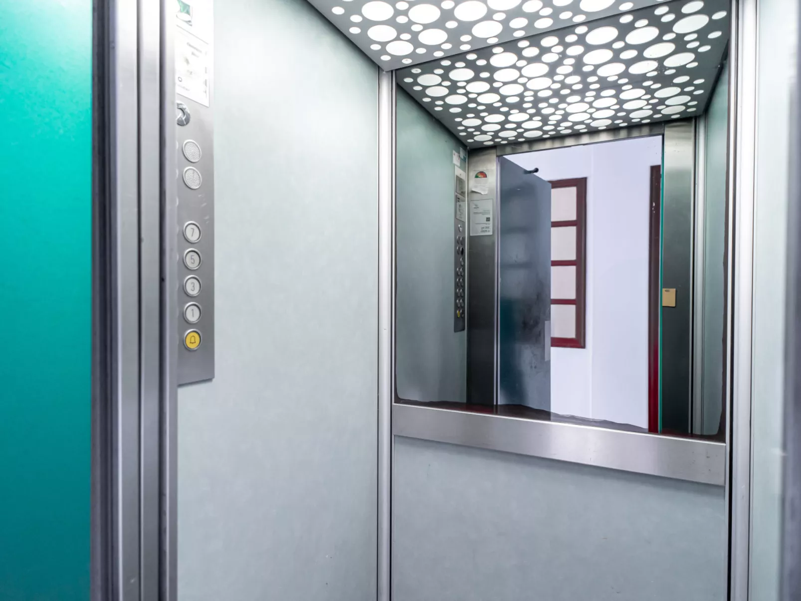 Bahia 49 Apartments by Casasol - Drinnen