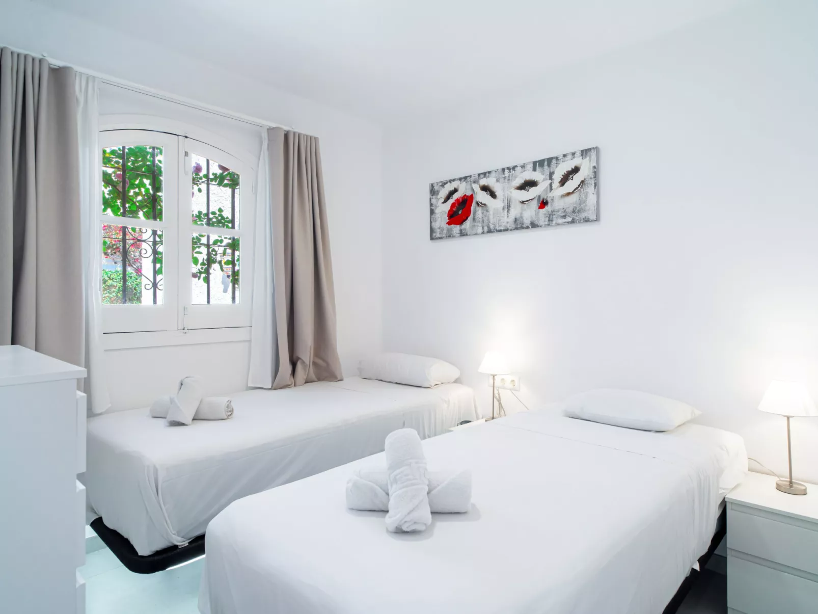 Hibiscos 33 Rooftop Vista by Casasol - Inside