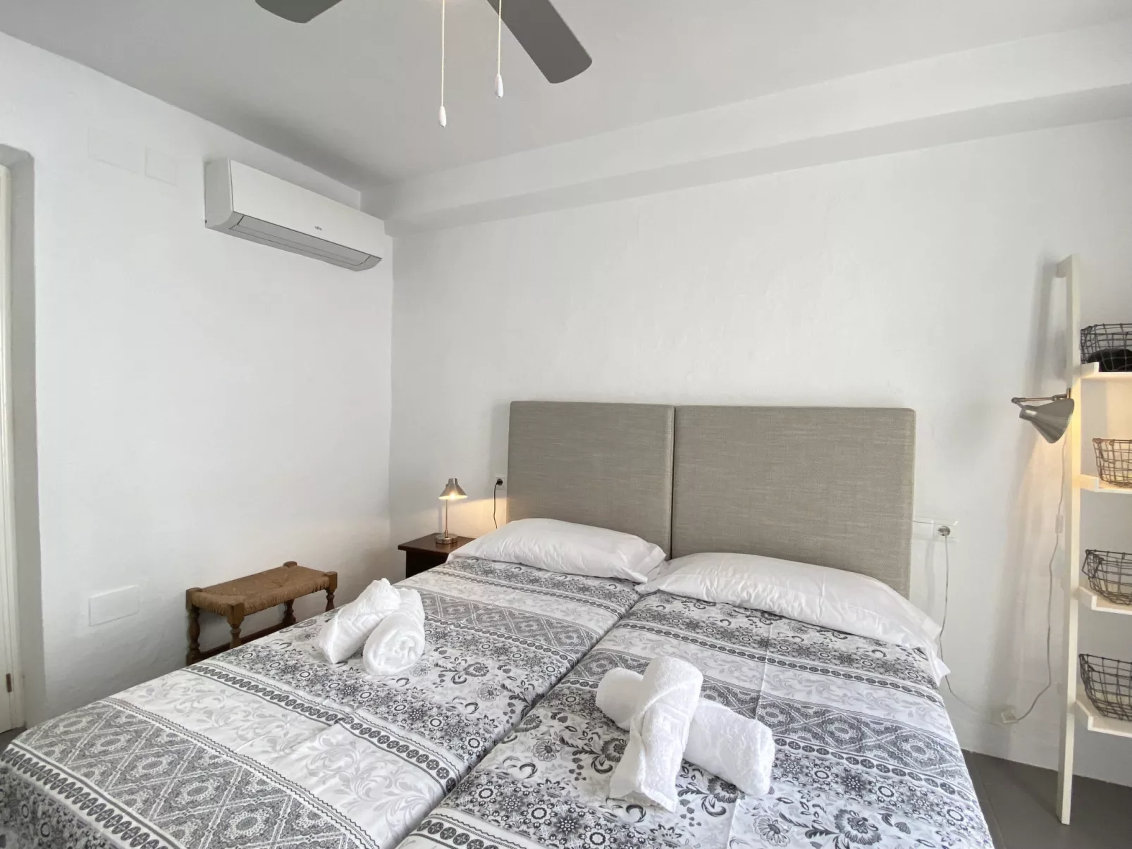 Casa San Juan 13 Centro by Casasol - Inside