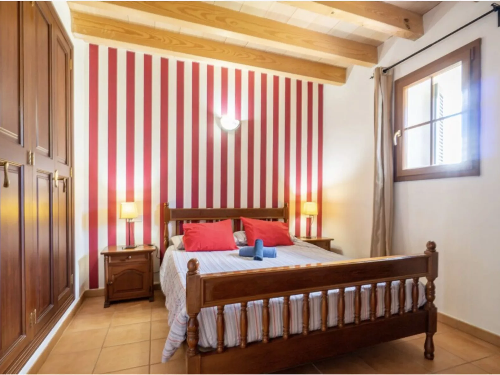 VILLA LORENZO MANACOR by PriorityVillas - Dedans