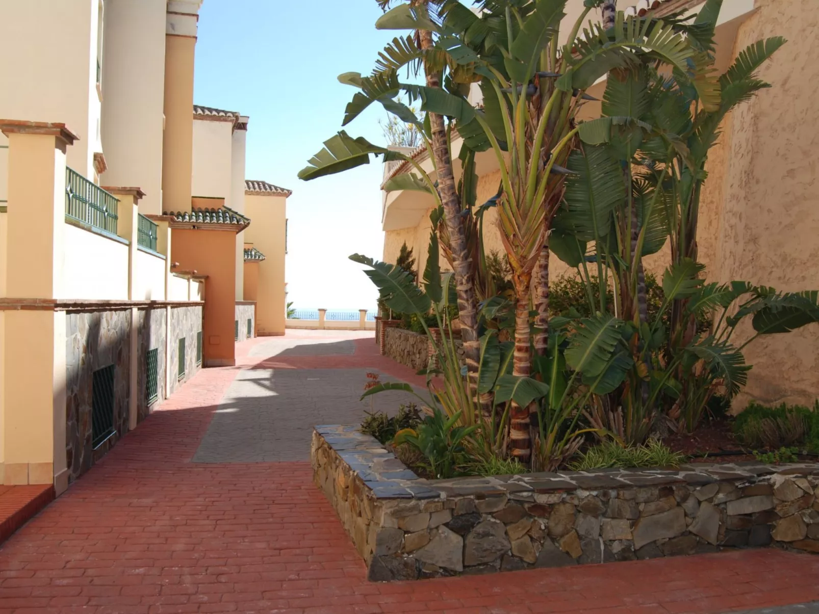 Tamango Hill Alcazaba B by Casasol - Outside