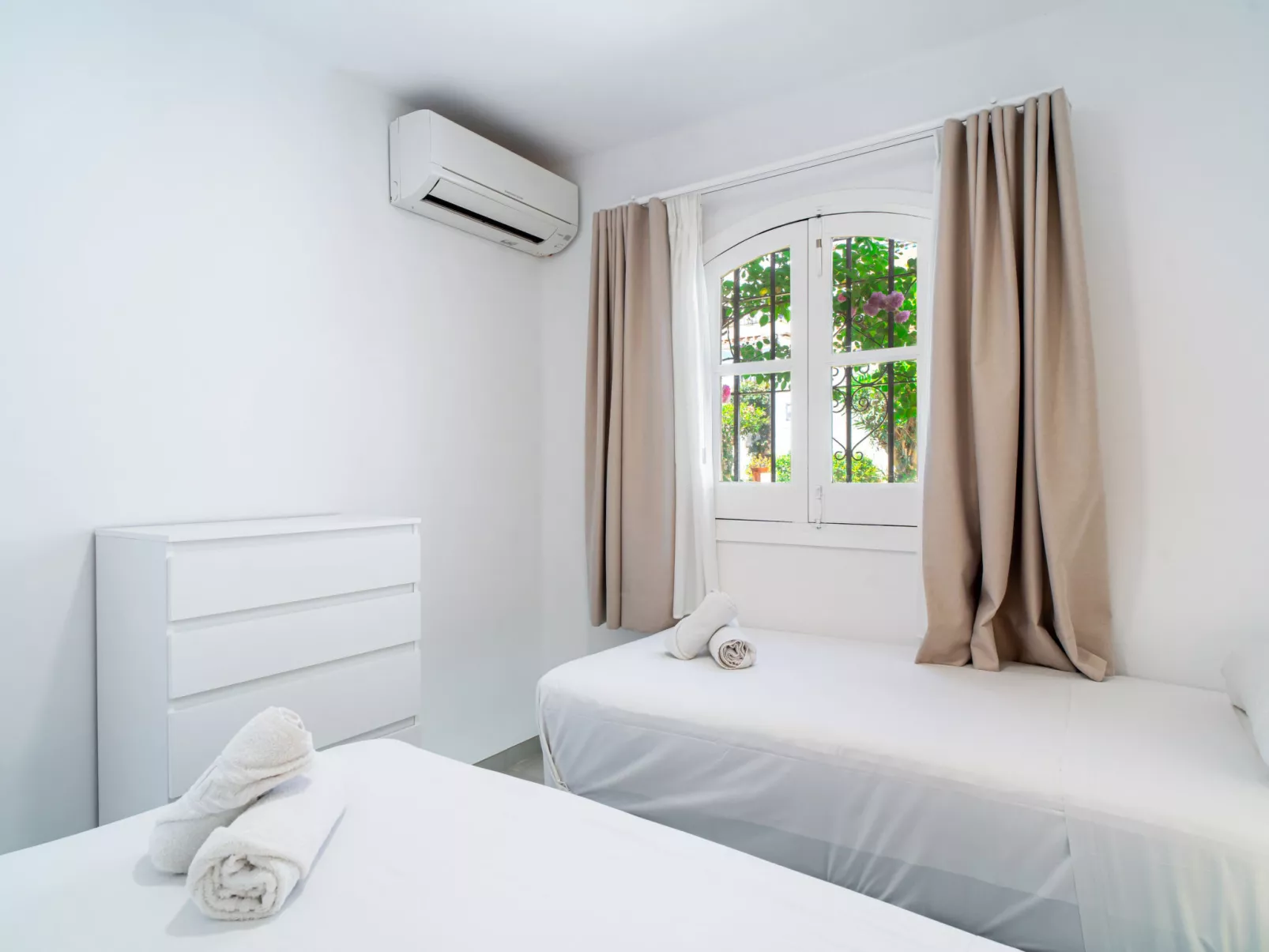 Hibiscos 33 Rooftop Vista by Casasol - Inside