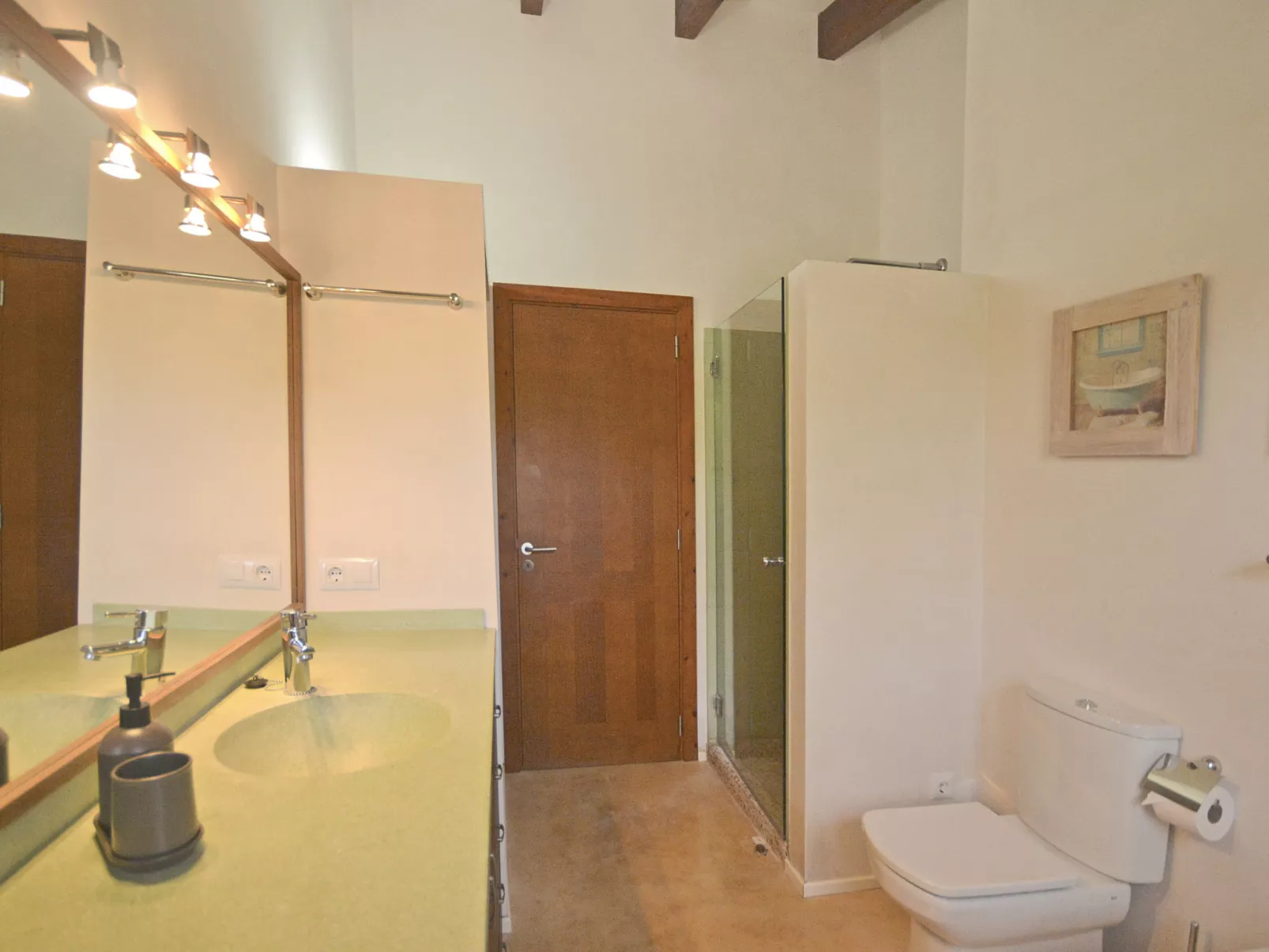 Es Romagueral - Inside