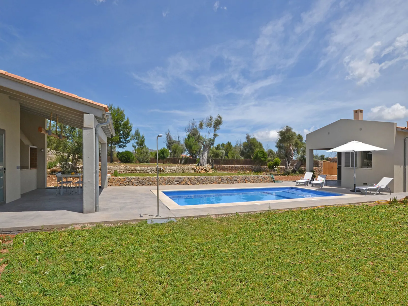 Ses Veyetes - Draußen