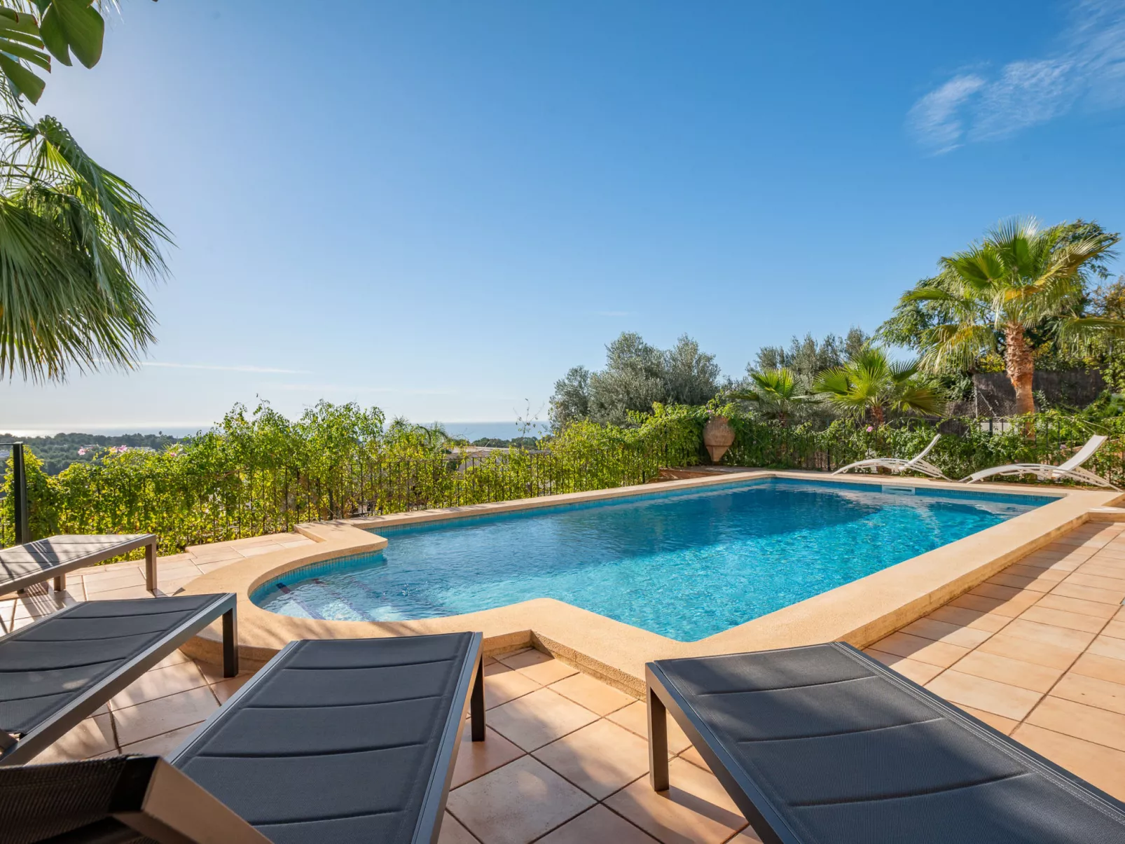 VILLA BENDINAT 10 - by Priority Villas - Draußen