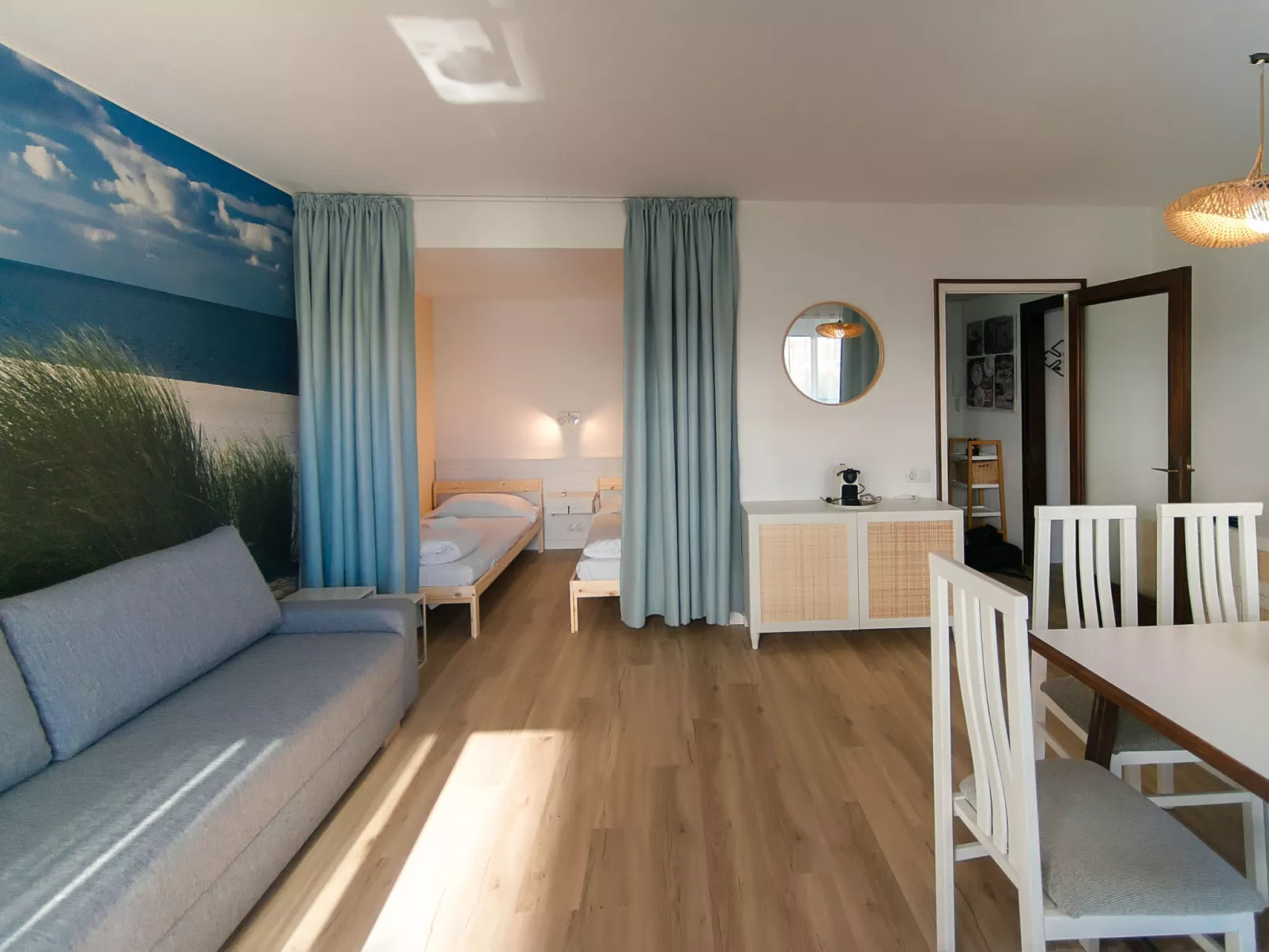 WELCS APARTAMENTO 224 EMP con TERRAZA - Drinnen