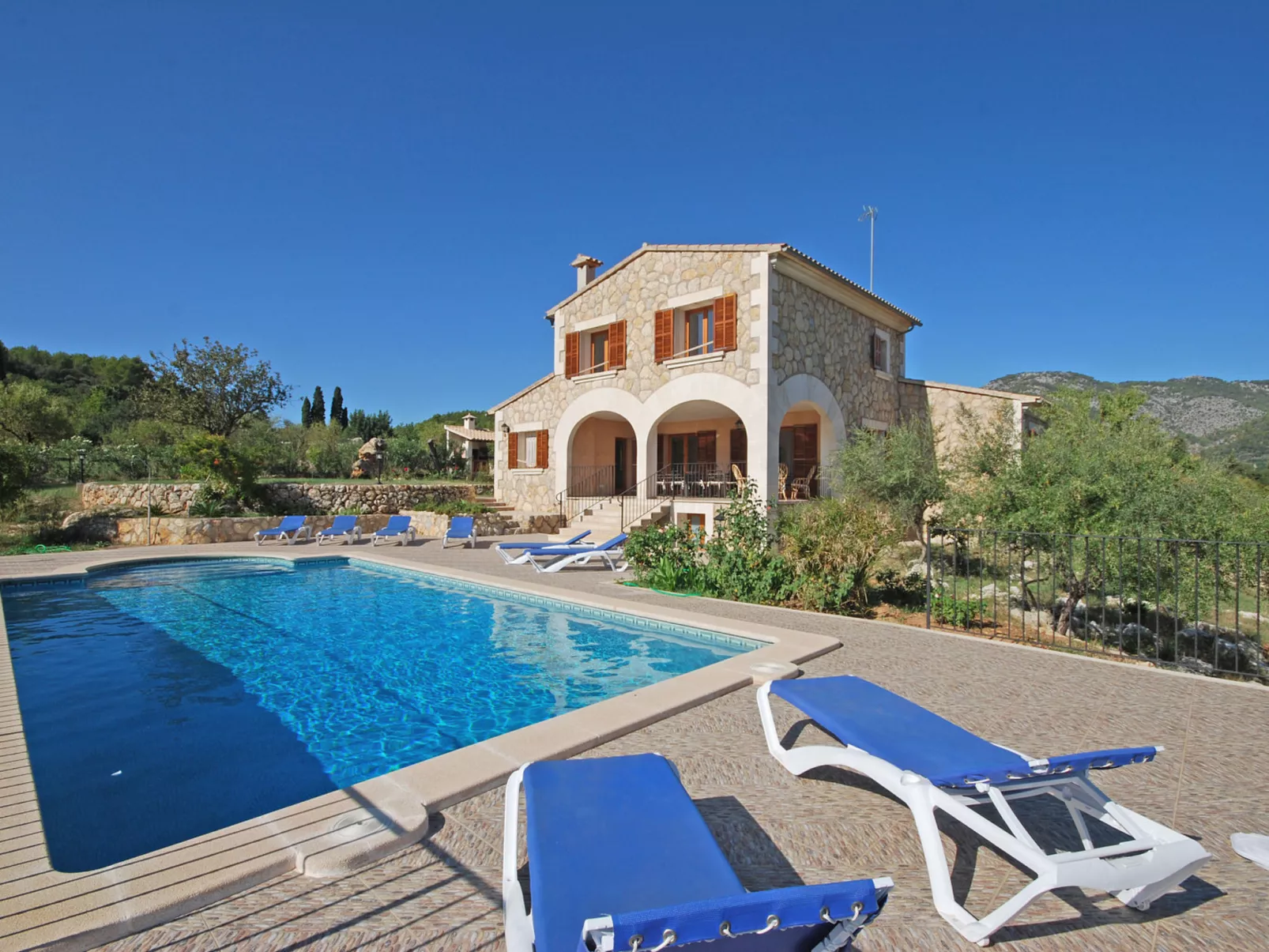 Pla de ses rotes - Draußen